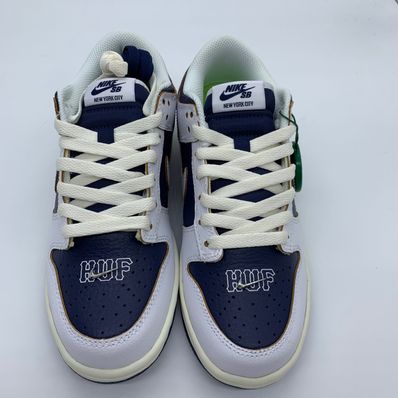 HUF × Nike SB Dunk Low "New York"