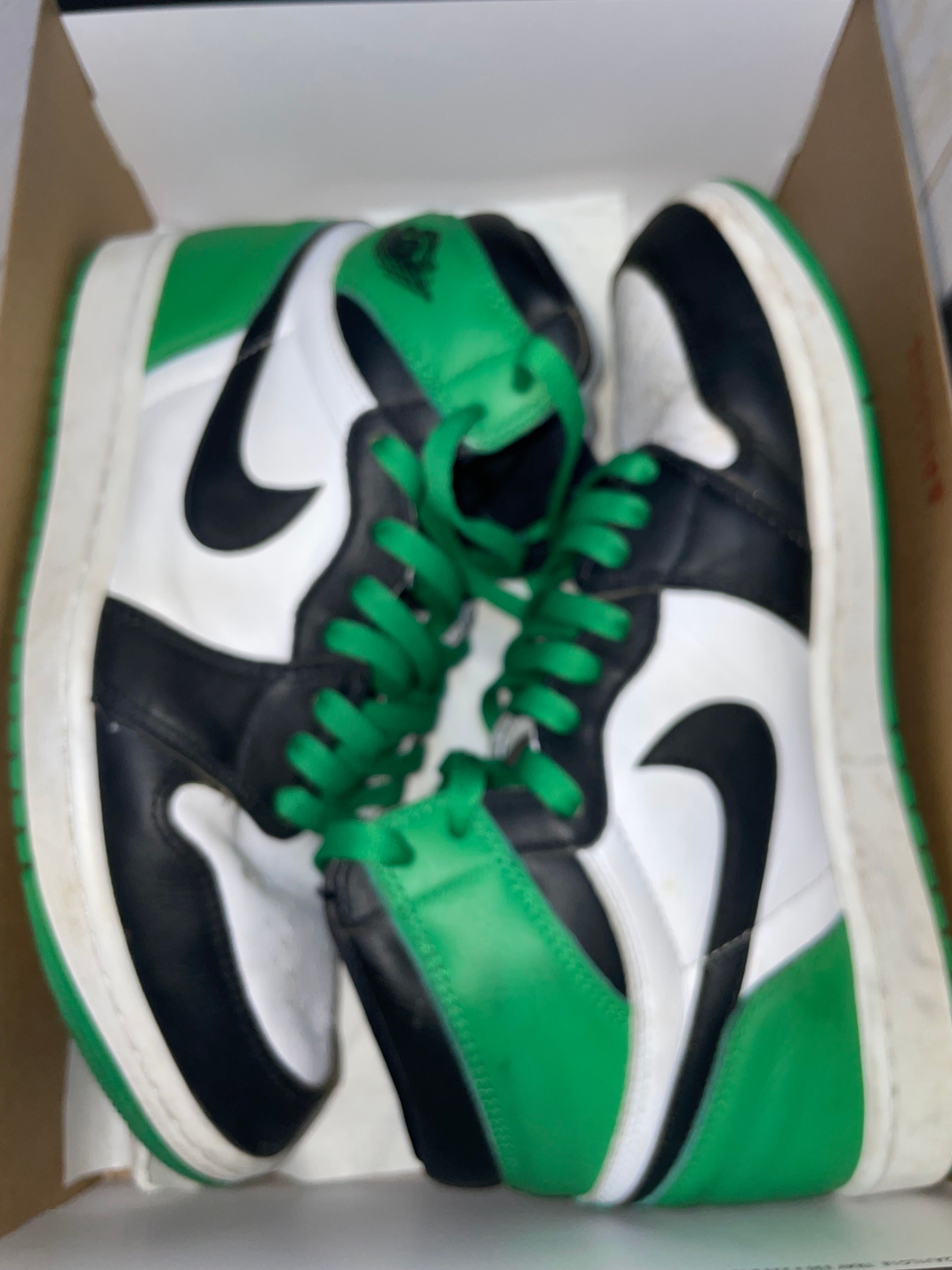 Nike Air Jordan 1 Retro High OG "Celtics/Black and Lucky Green" (2023)