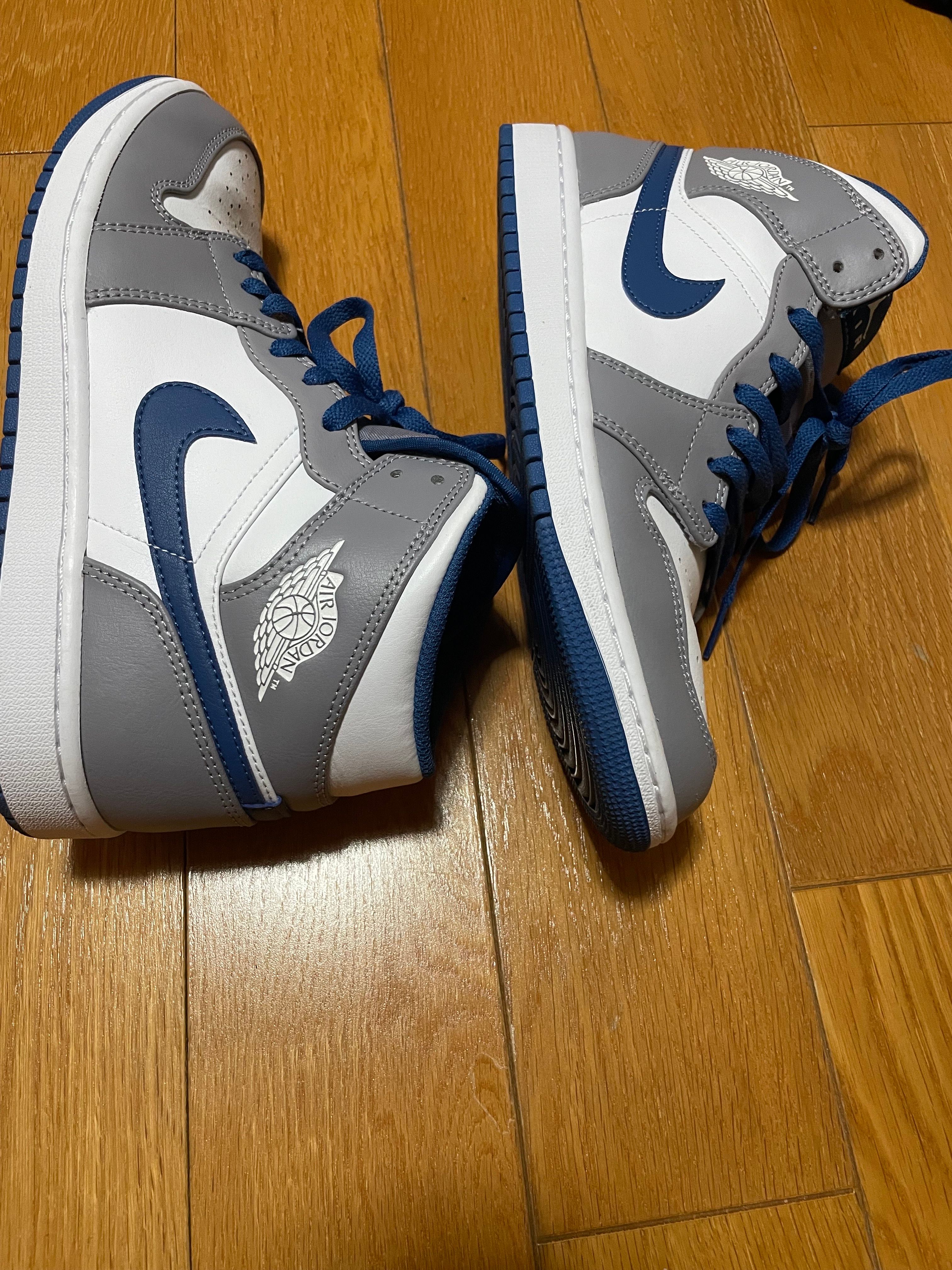 Nike Air Jordan 1 Mid "True Blue"