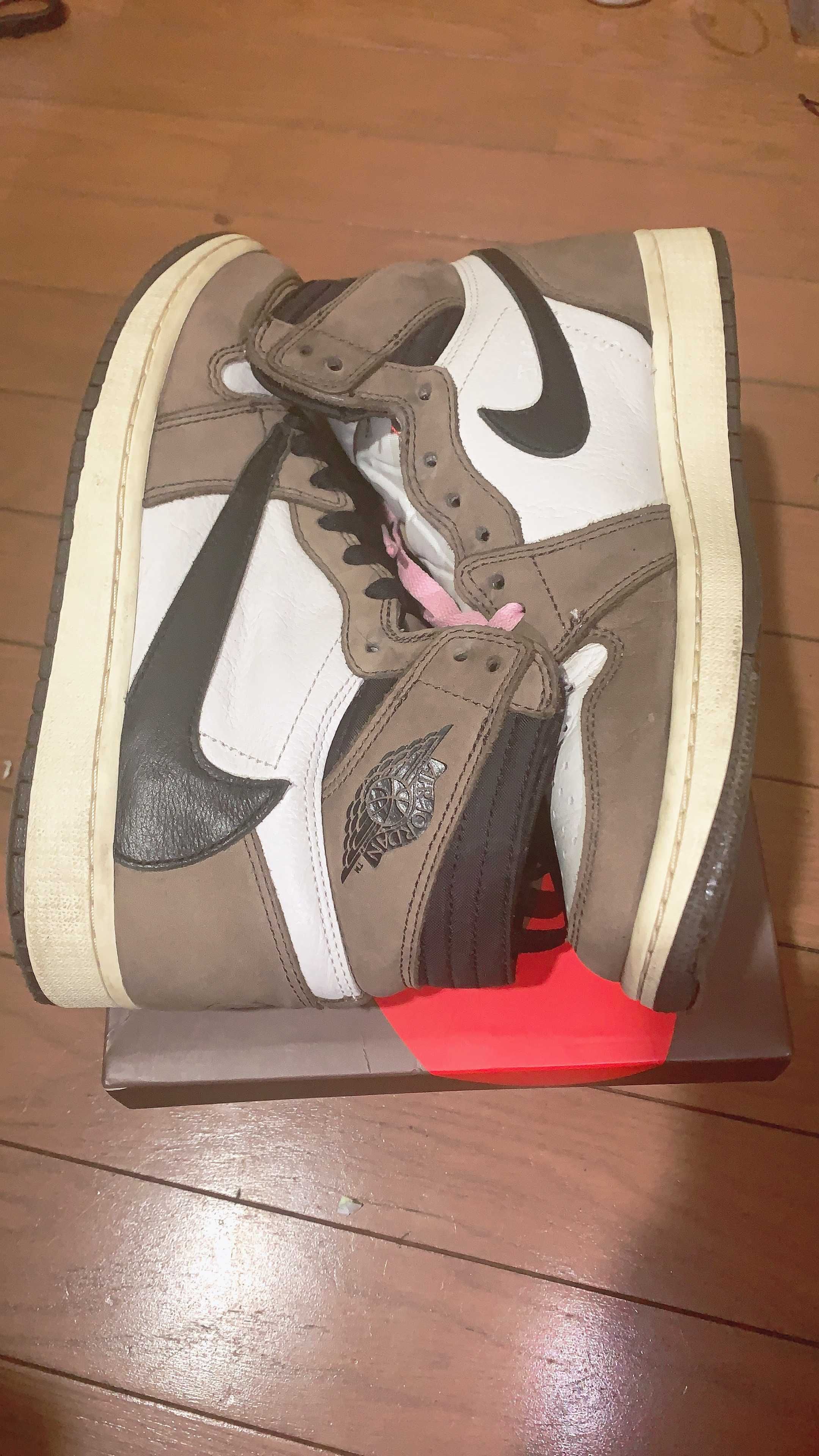 Travis Scott × Nike Air Jordan 1 Retro High OG TS SP "Sail/Dark Mocha"