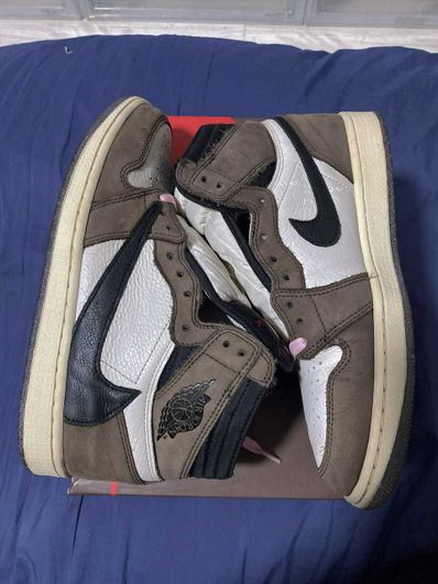 Travis Scott × Nike Air Jordan 1 Retro High OG TS SP "Sail/Dark Mocha"