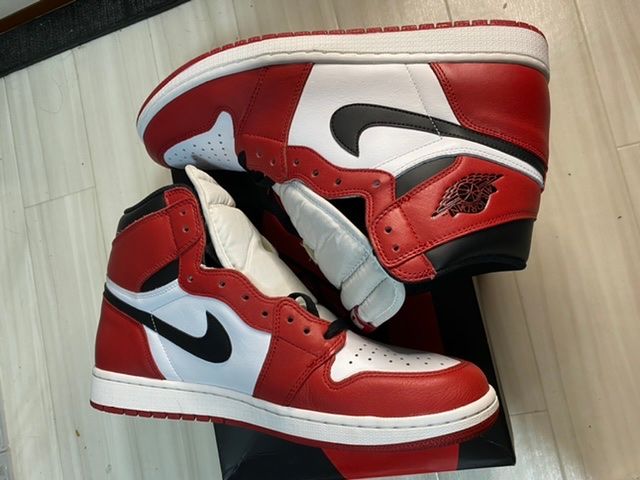 Nike Air Jordan 1 Retro High "Chicago" (2015)