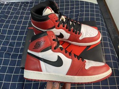 Nike Air Jordan 1 Retro High "Chicago" (2015)