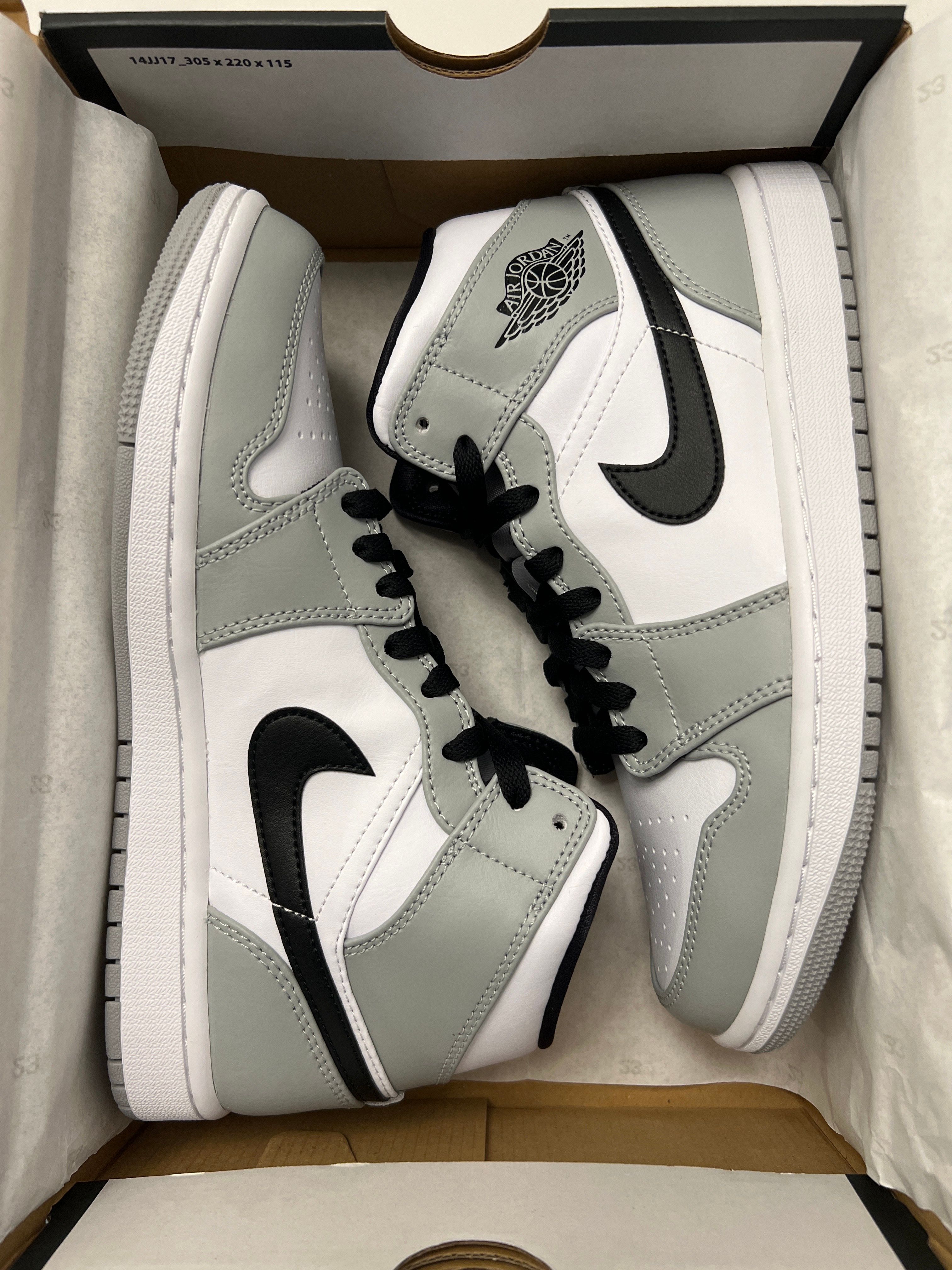 Nike Air Jordan 1 Mid "Light Smoke Grey/White/Black"