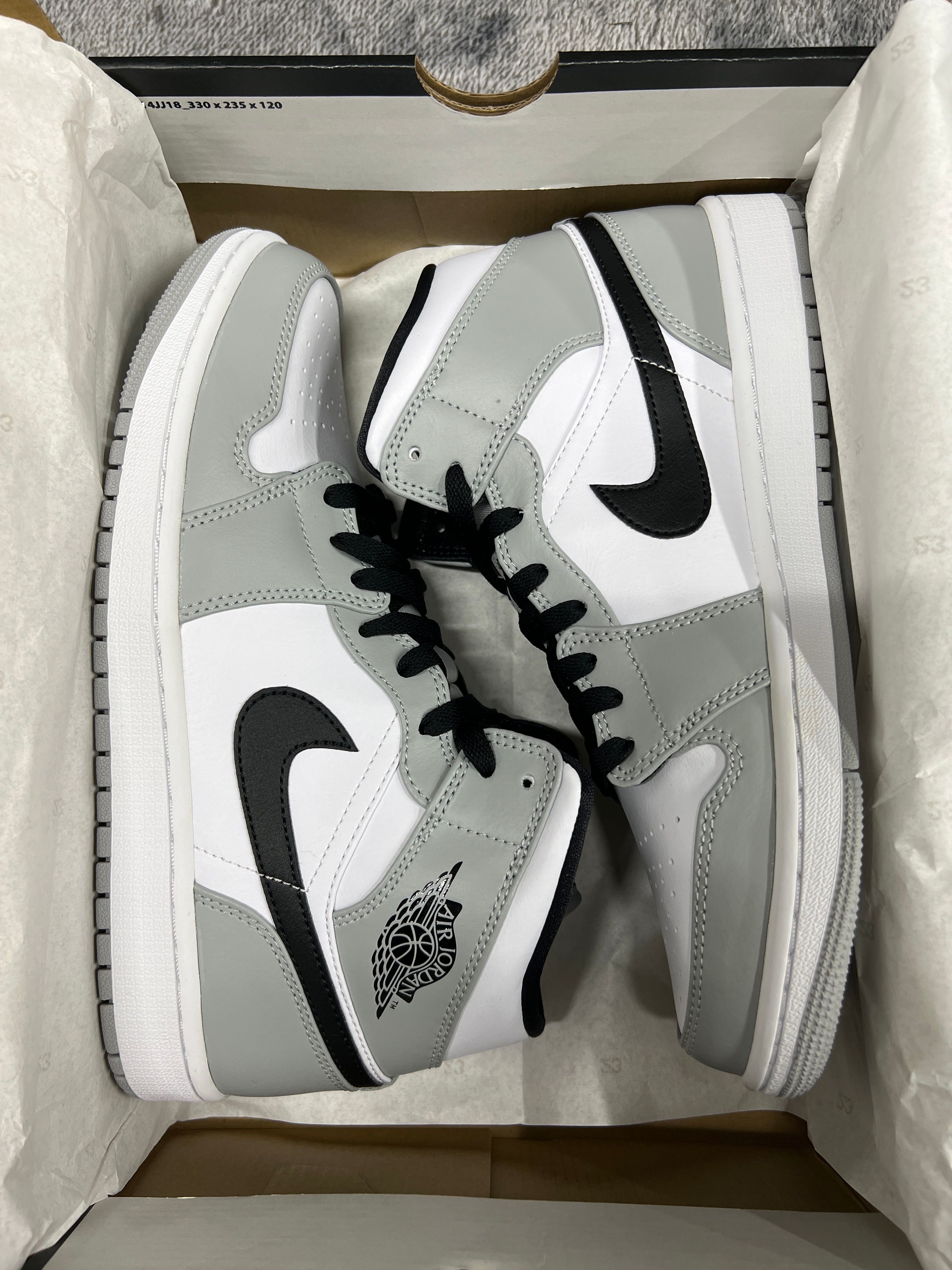 Nike Air Jordan 1 Mid "Light Smoke Grey/White/Black"
