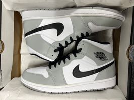 Nike Air Jordan 1 Mid