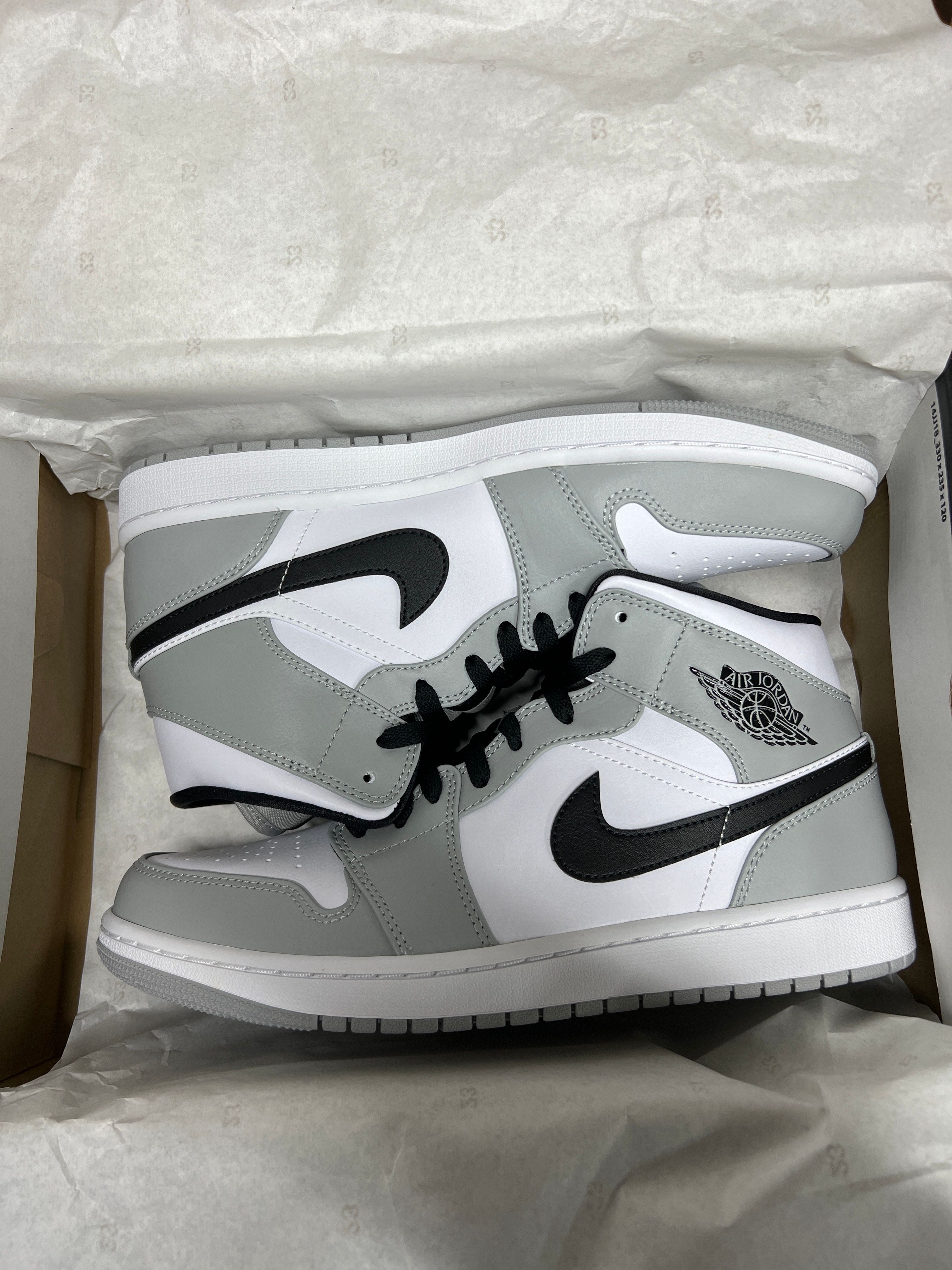 Nike Air Jordan 1 Mid "Light Smoke Grey/White/Black"