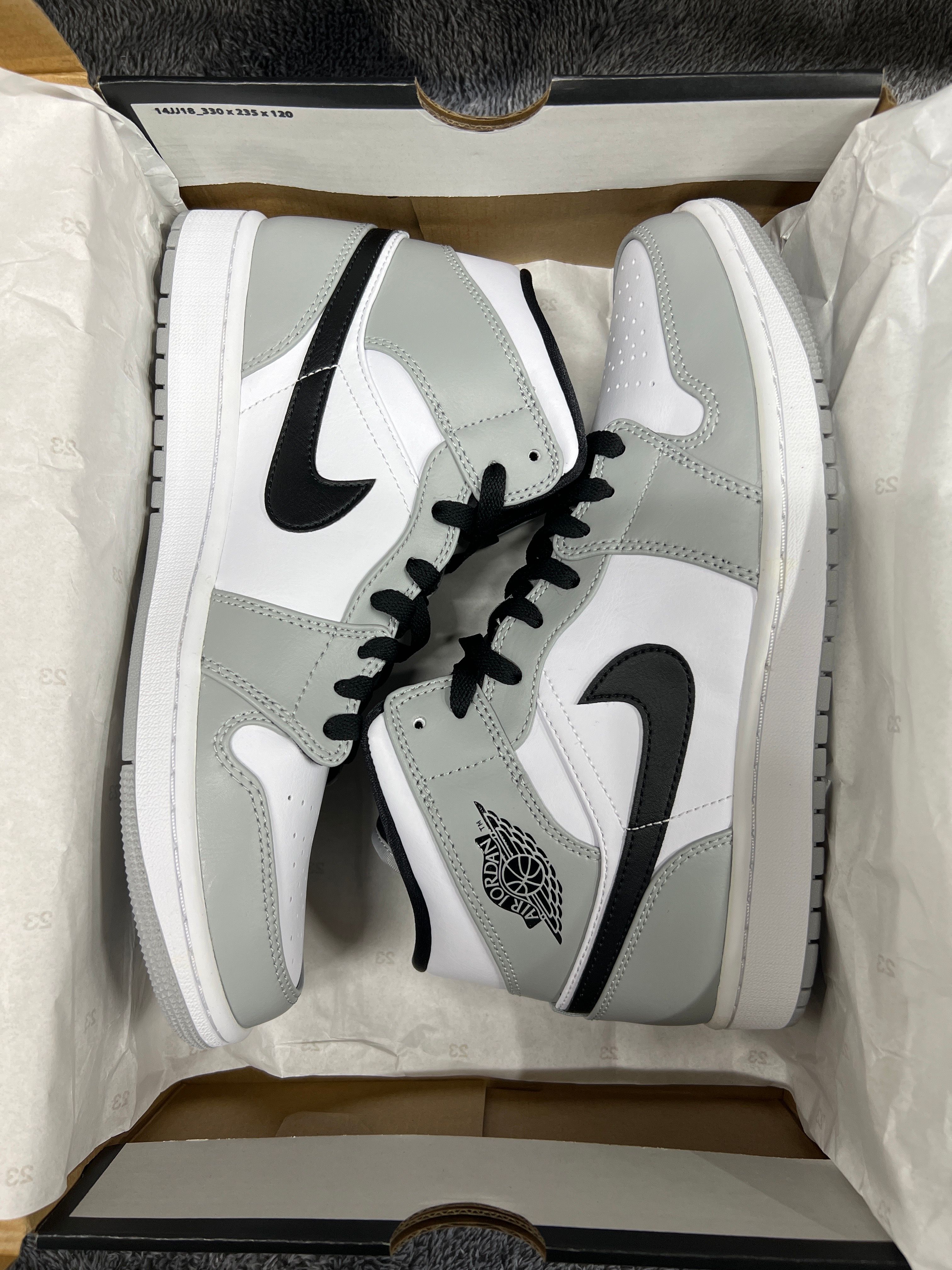 Nike Air Jordan 1 Mid "Light Smoke Grey/White/Black"