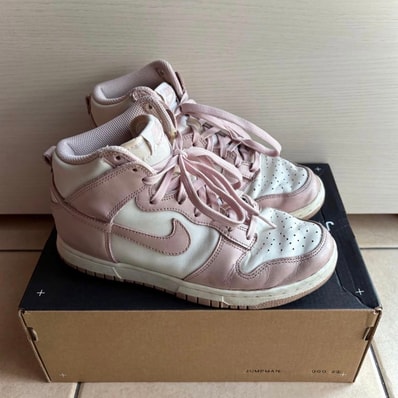 Nike Women's Dunk High "Pink Oxford"