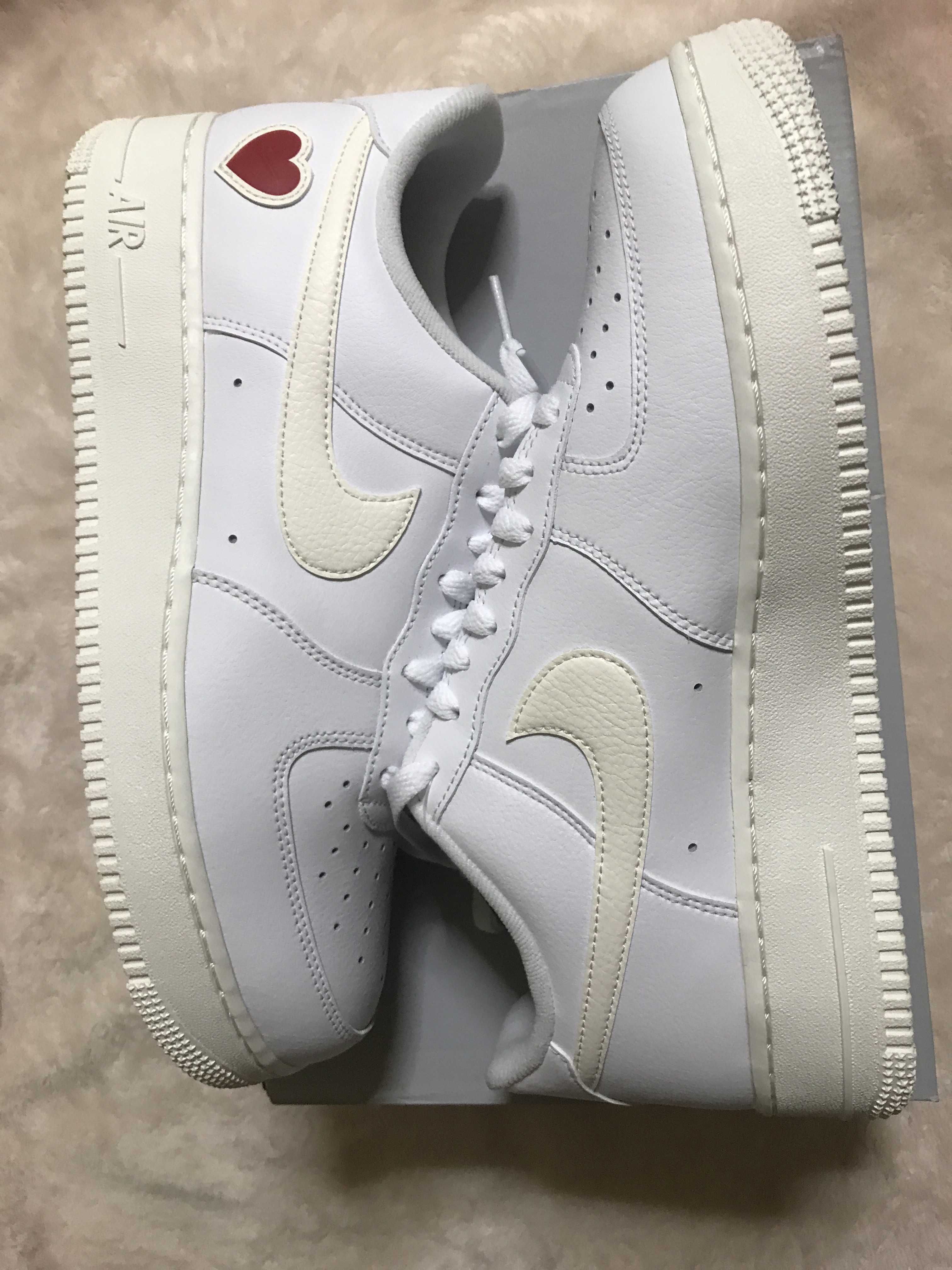 Nike Air Force 1 Low "Valentines Day"