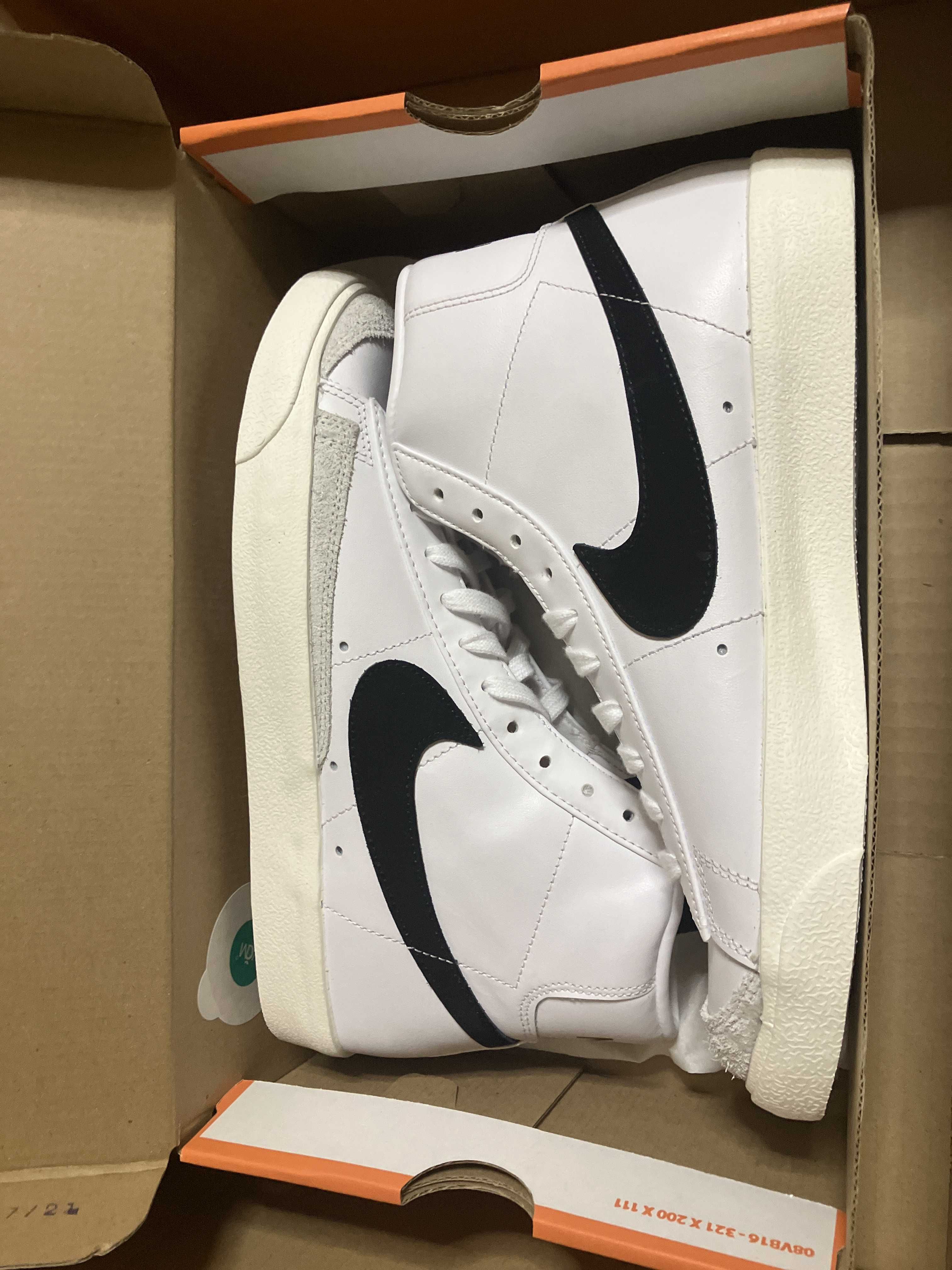 Nike Blazer Mid '77 Vintage "White/Black"