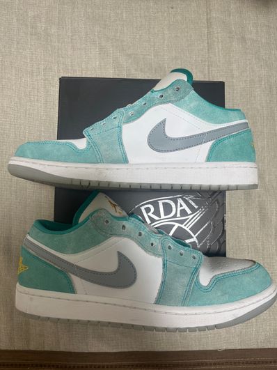 Nike Air Jordan 1 Low SE "New Emerald"