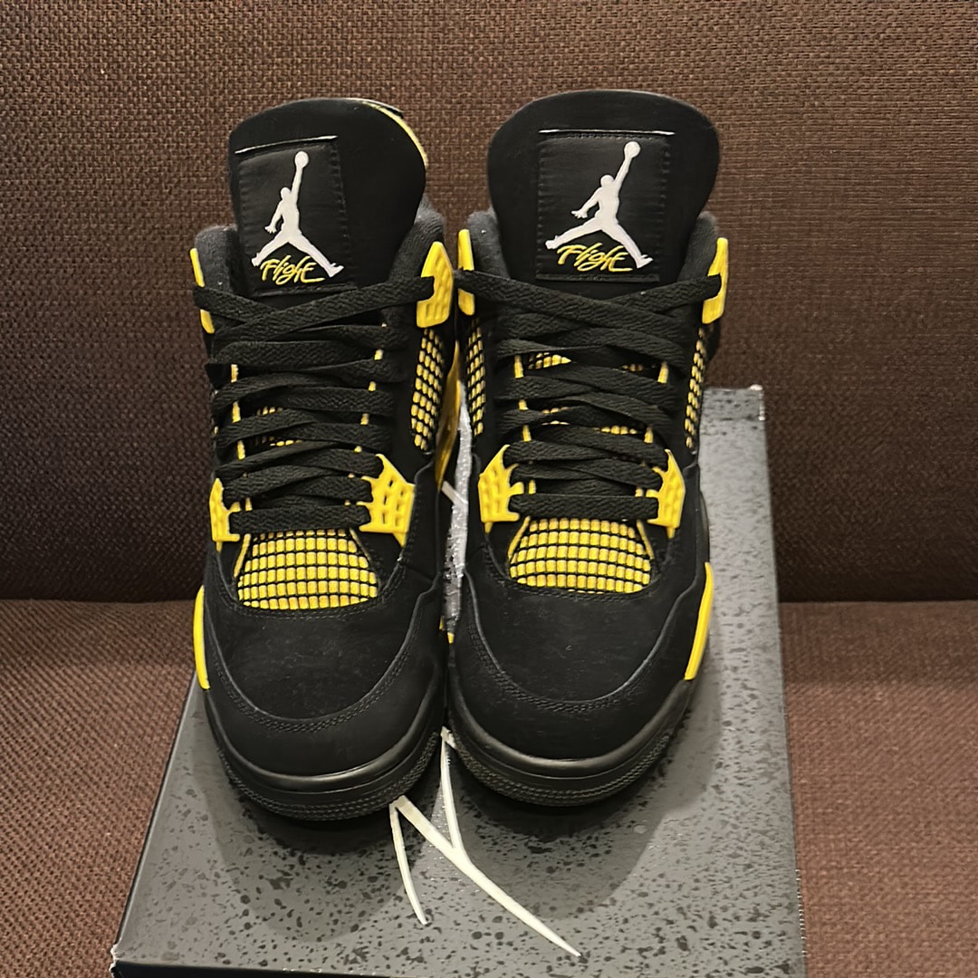 Nike Air Jordan 4 Retro "Thunder"(2023)