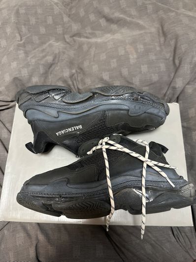 BALENCIAGA Triple S Clear Sole "Black"