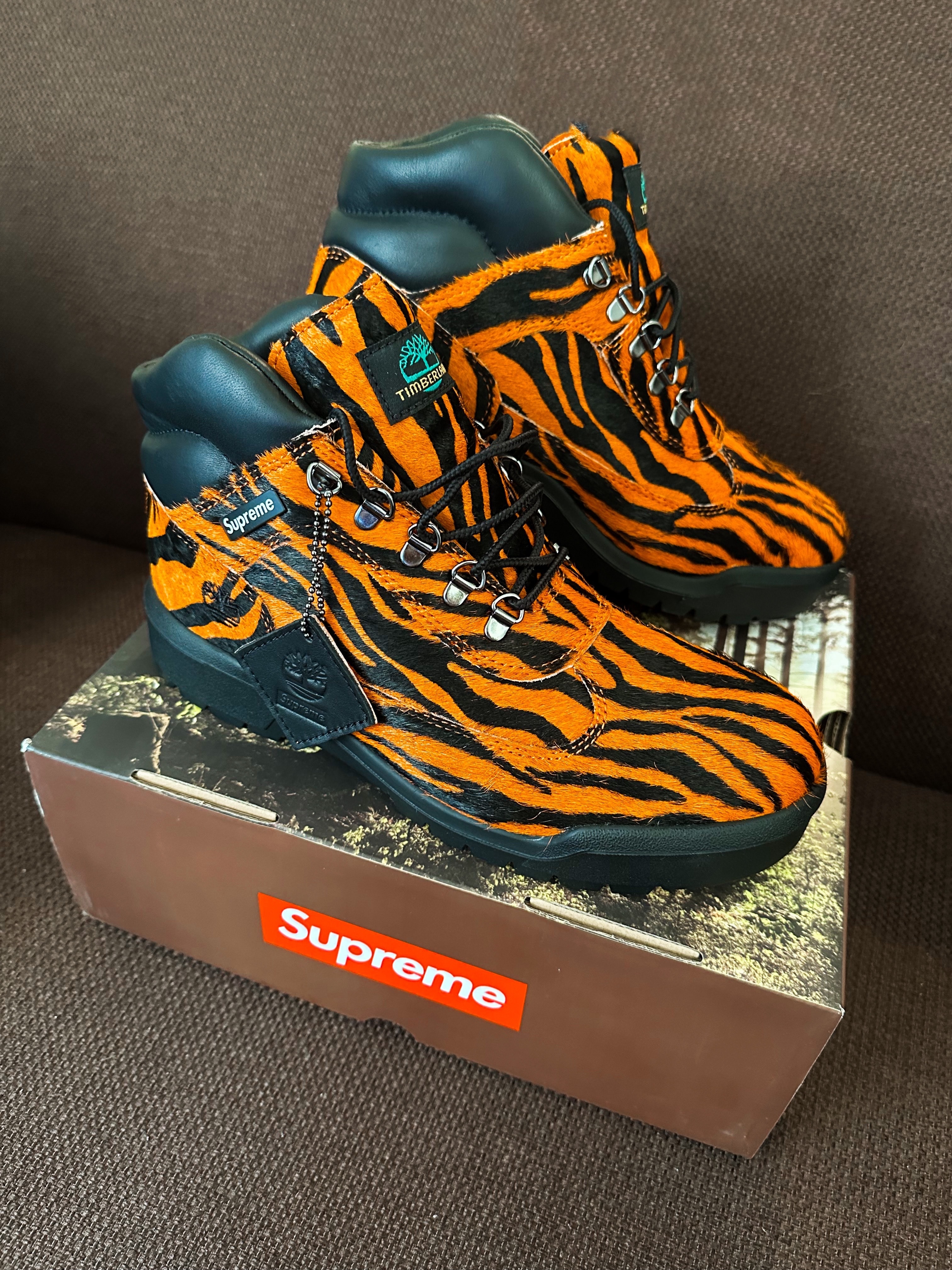 シュプリーム × ティンバーランド フィールド ブーツ "タイガー"
