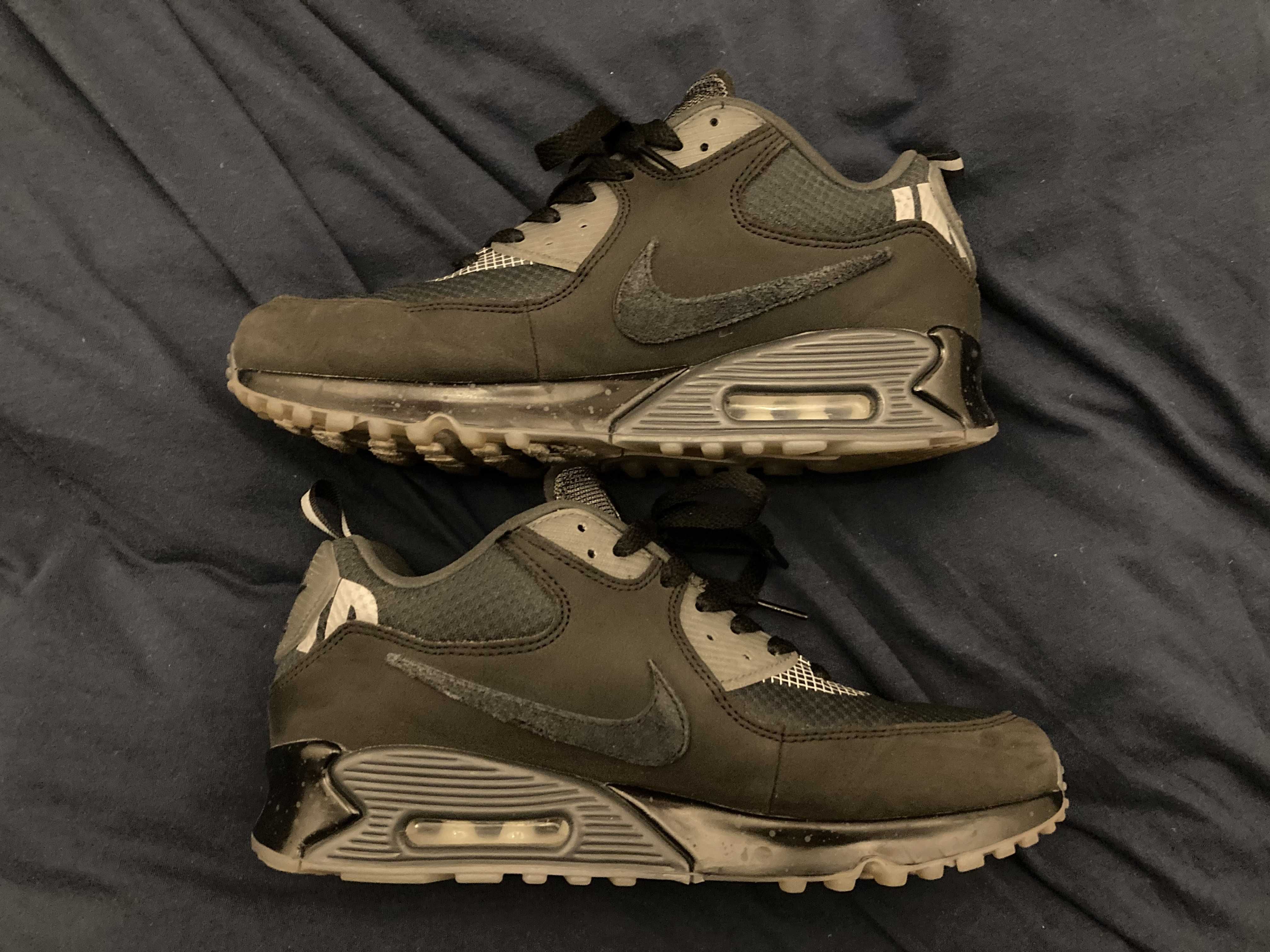 UNDEFEATED × Nike Air Max 90 "Black/Rush Pink"