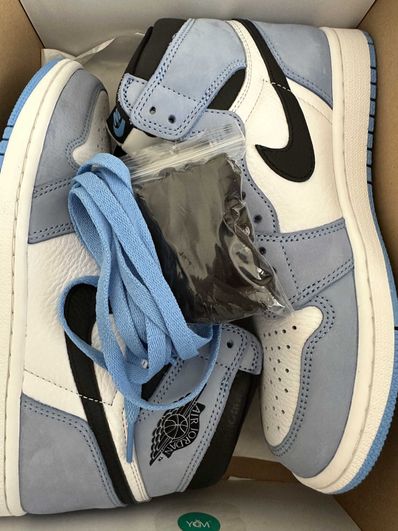 Nike Air Jordan 1 High OG "University Blue"