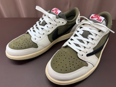 Travis Scott × Nike Air Jordan 1 Low OG SP "Reverse Olive"