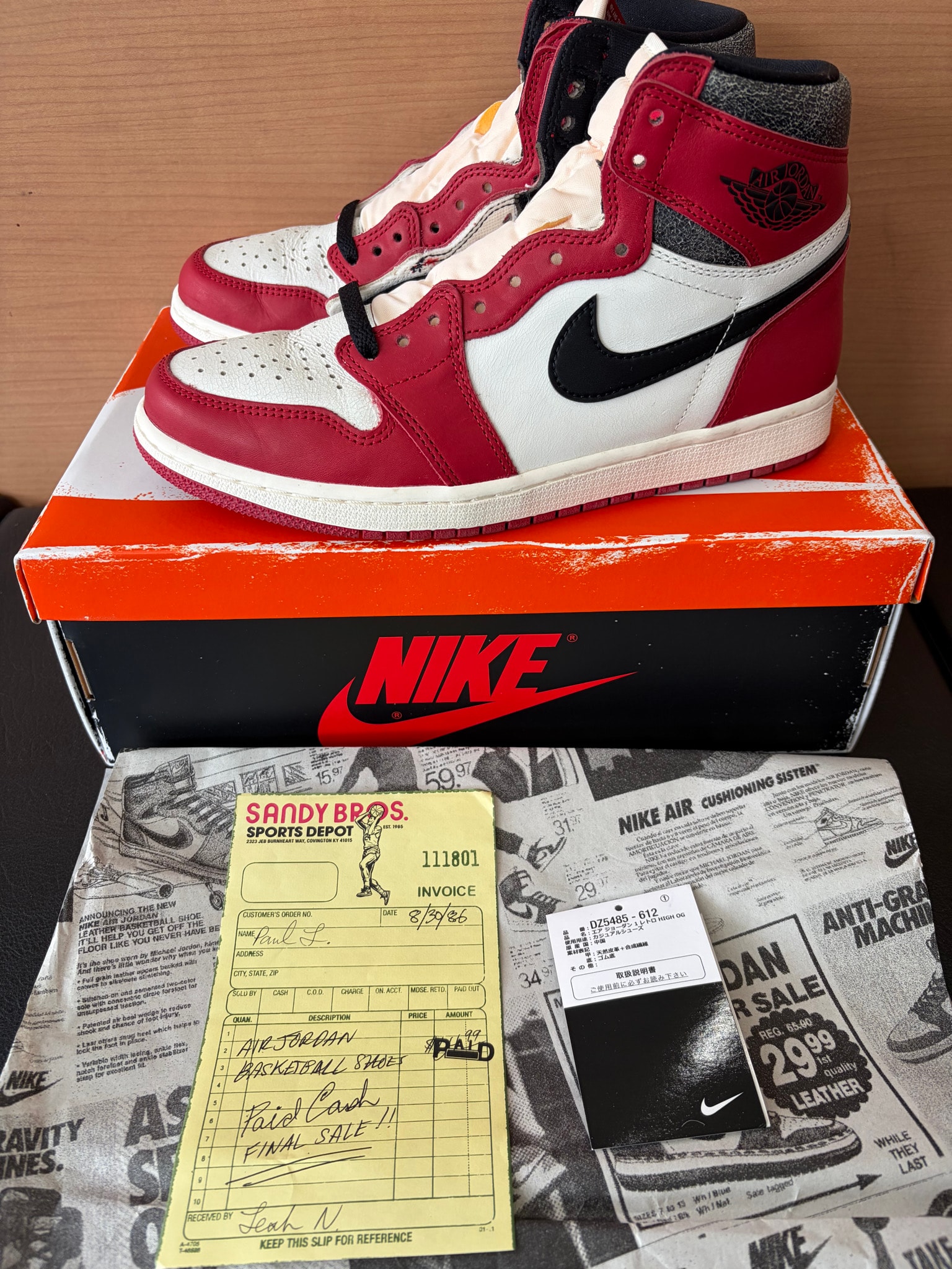 Nike Air Jordan 1 High OG "Lost & Found/Chicago"