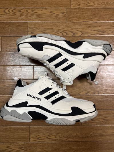 adidas × BALENCIAGA Triple S "White"