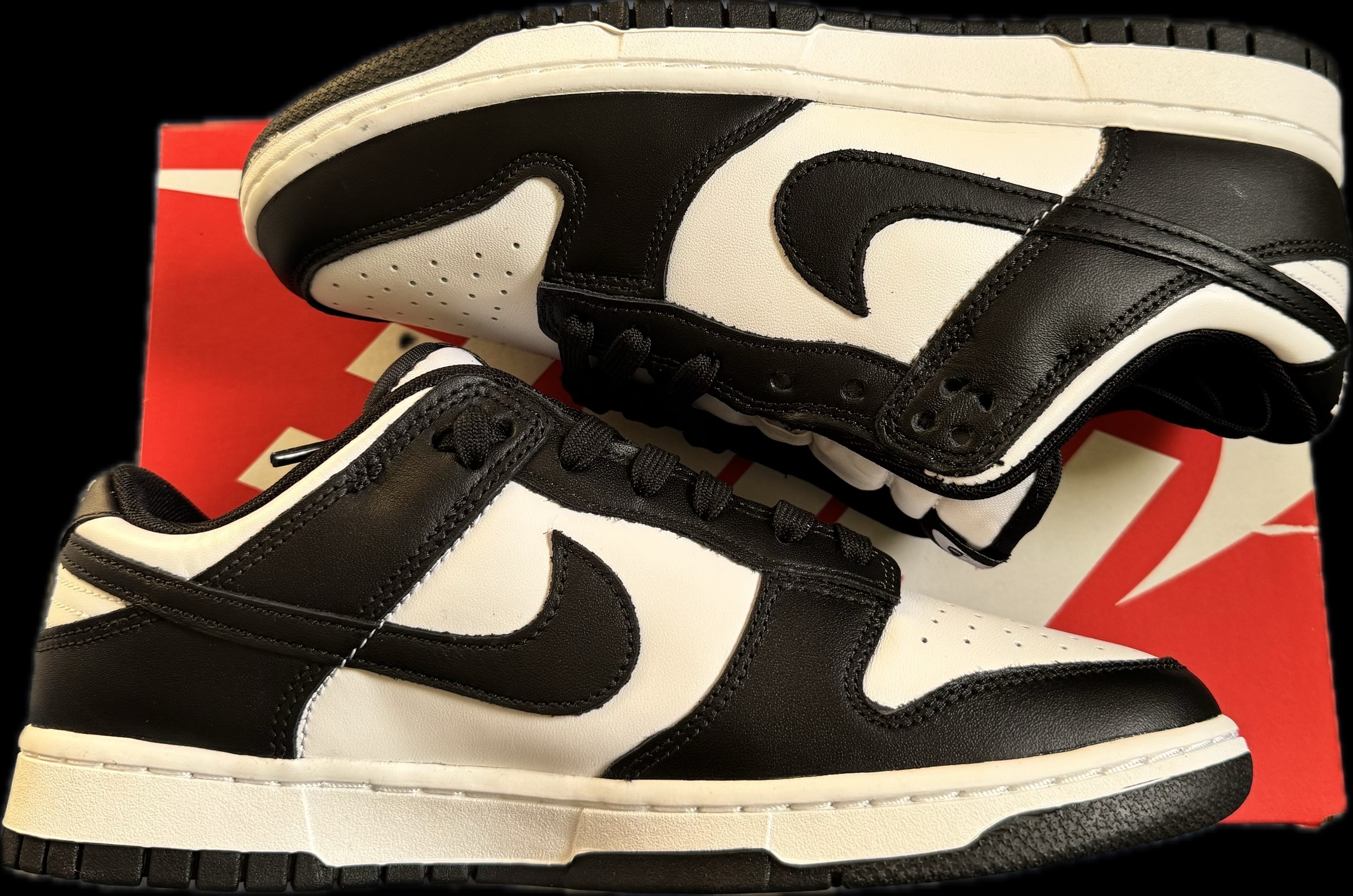 ナイキ ダンク ロー レトロ "パンダ/ホワイト/ブラック"