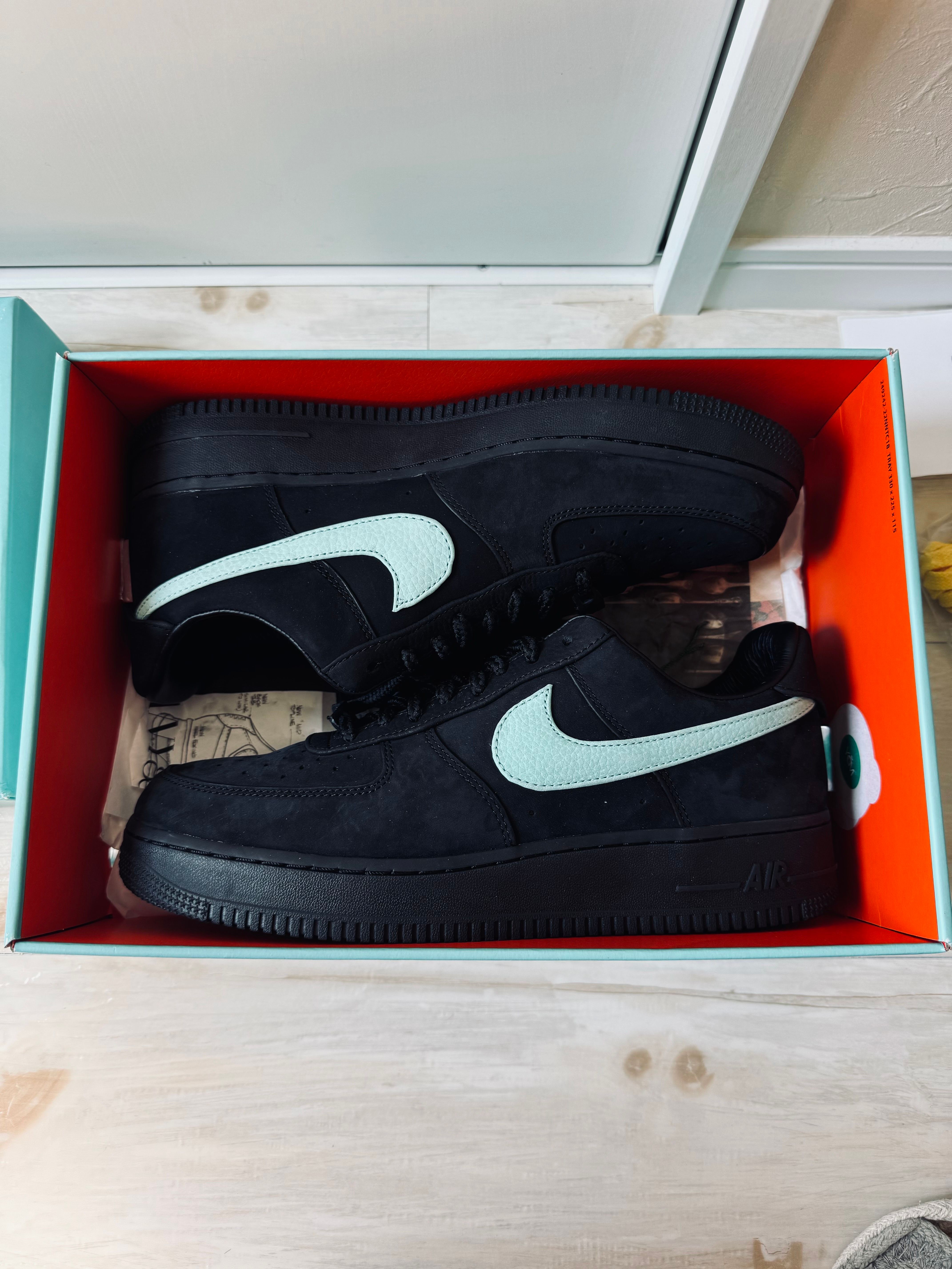 Tiffany & Co. × Nike Air Force 1 Low "1837"