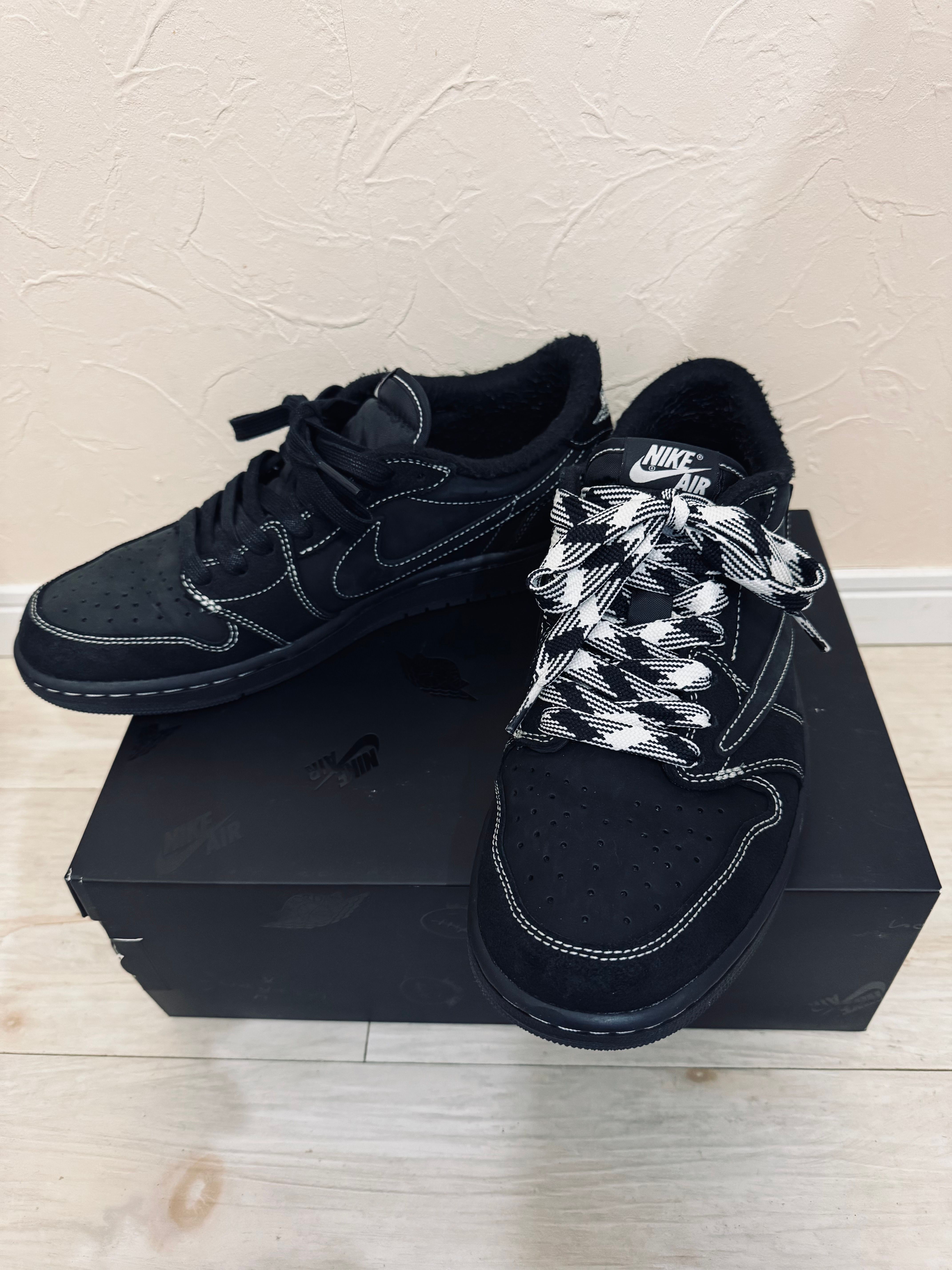 Travis Scott × Nike Air Jordan 1 Low OG SP "Black Phantom"