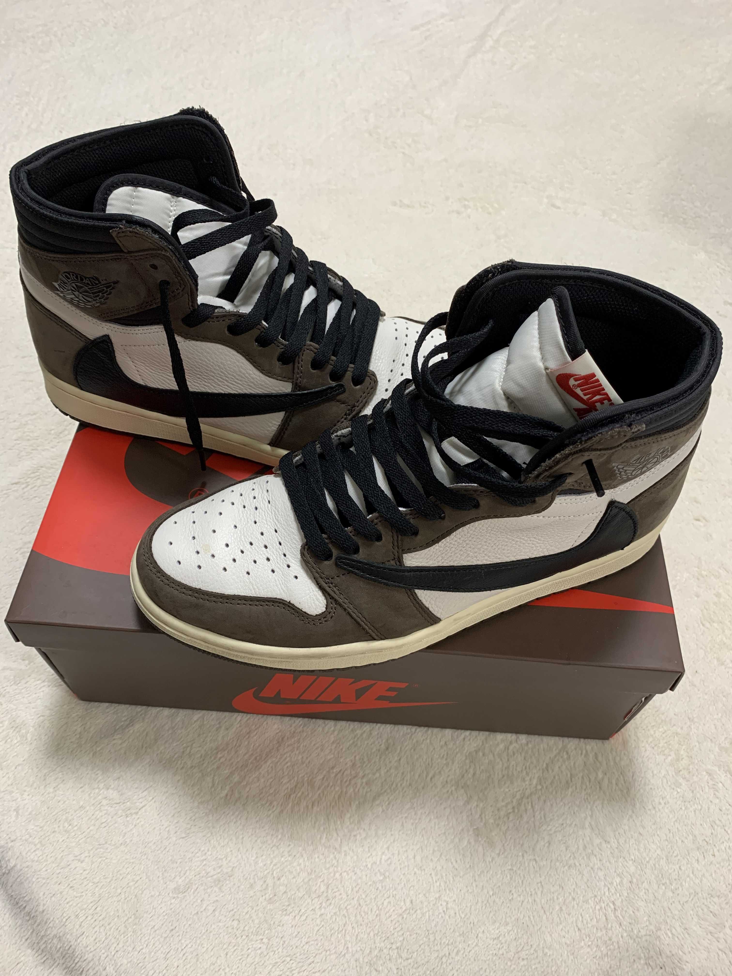 Travis Scott × Nike Air Jordan 1 Retro High OG TS SP "Sail/Dark Mocha"