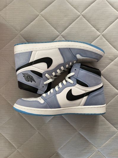 Nike Air Jordan 1 High OG "University Blue"