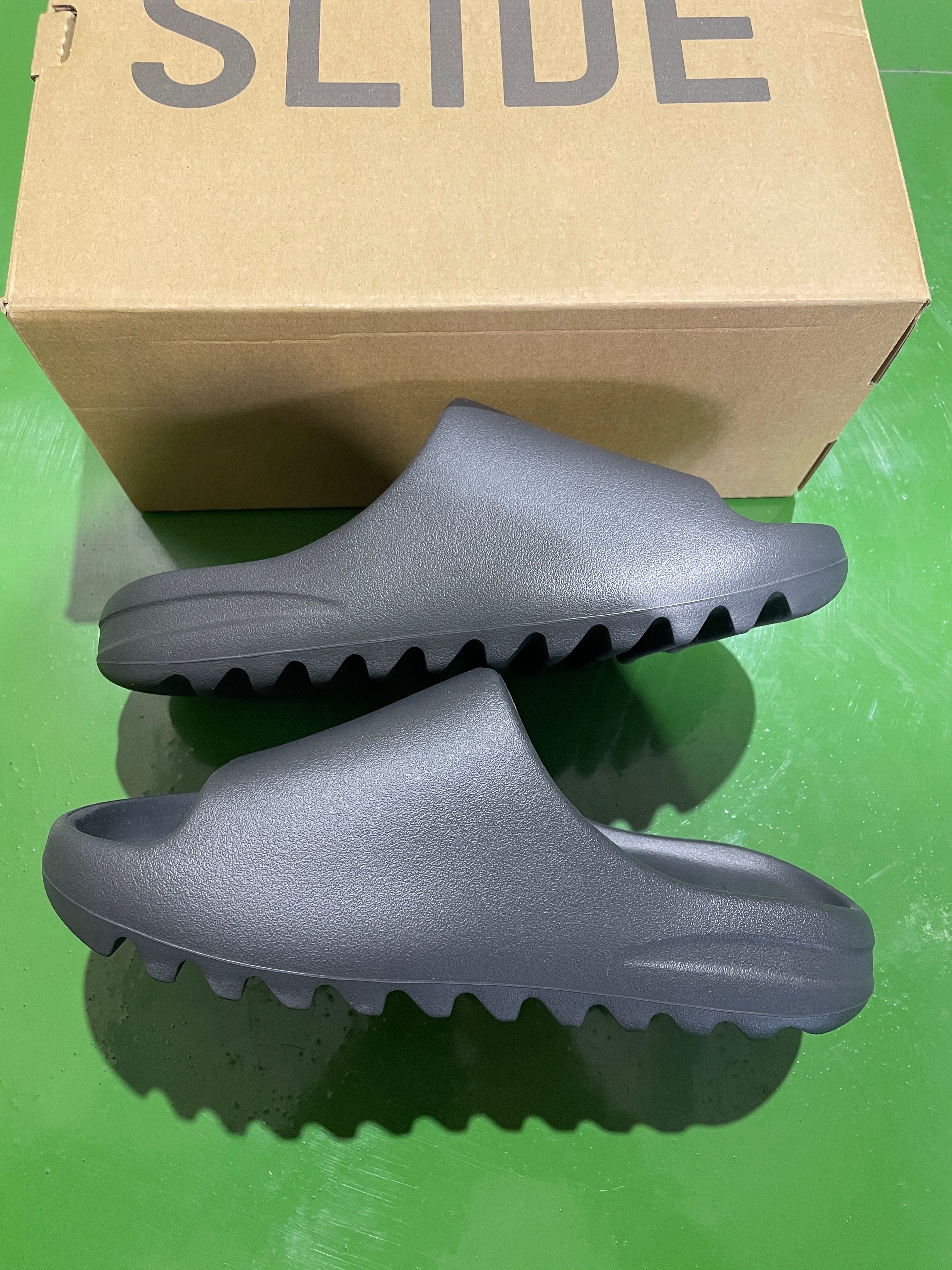 adidas YEEZY Slide "Onyx"