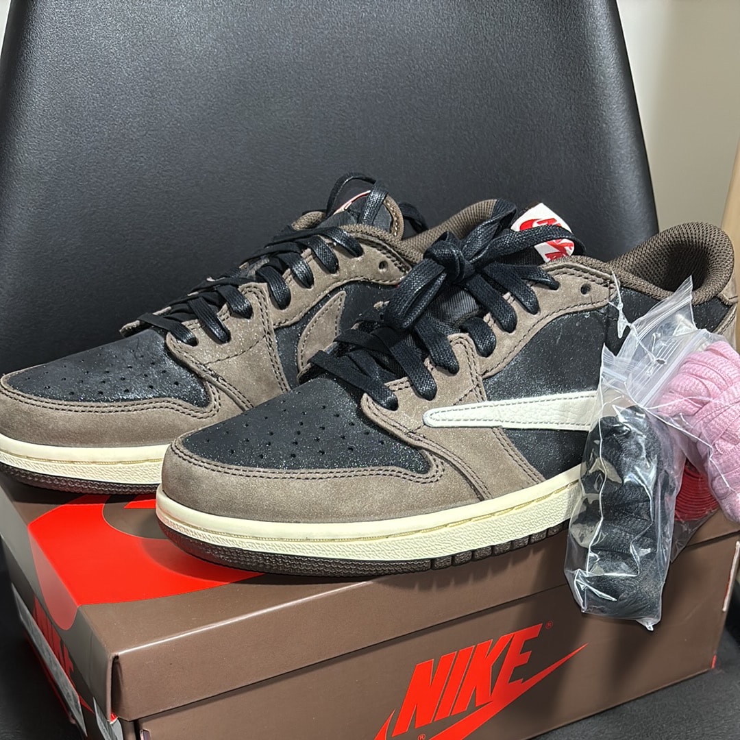 Travis Scott × Nike Air Jordan 1 Low OG SP-T  "Black/Dark Mocha"