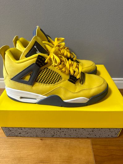 Nike Air Jordan 4 "Tour Yellow"