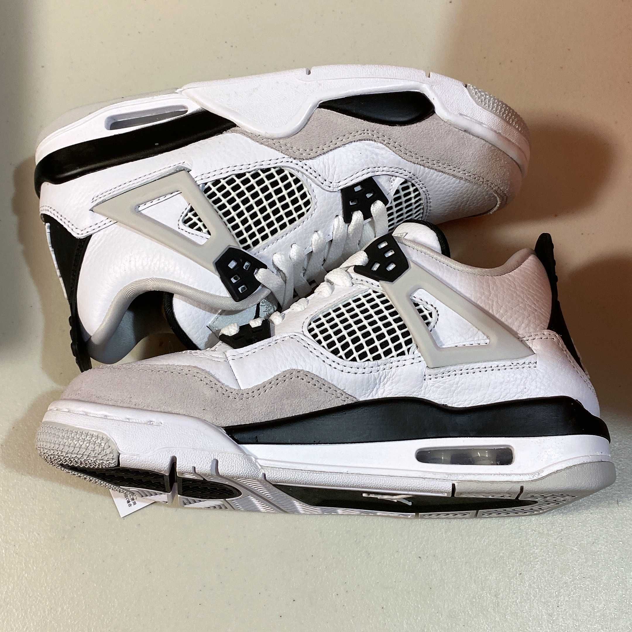 Nike GS Air Jordan 4 "Military Black"