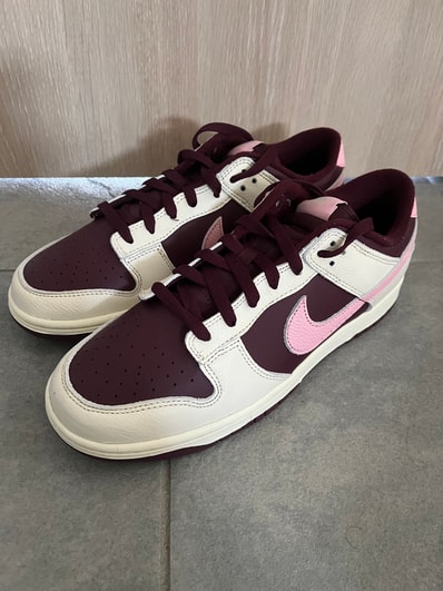 Nike Dunk Low "Valentine’s Day" (2023)