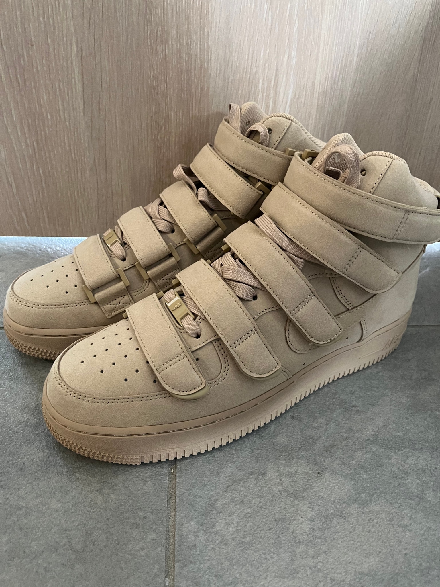 Billie Eilish × Nike Air Force 1 High '07 SP "Mushroom"