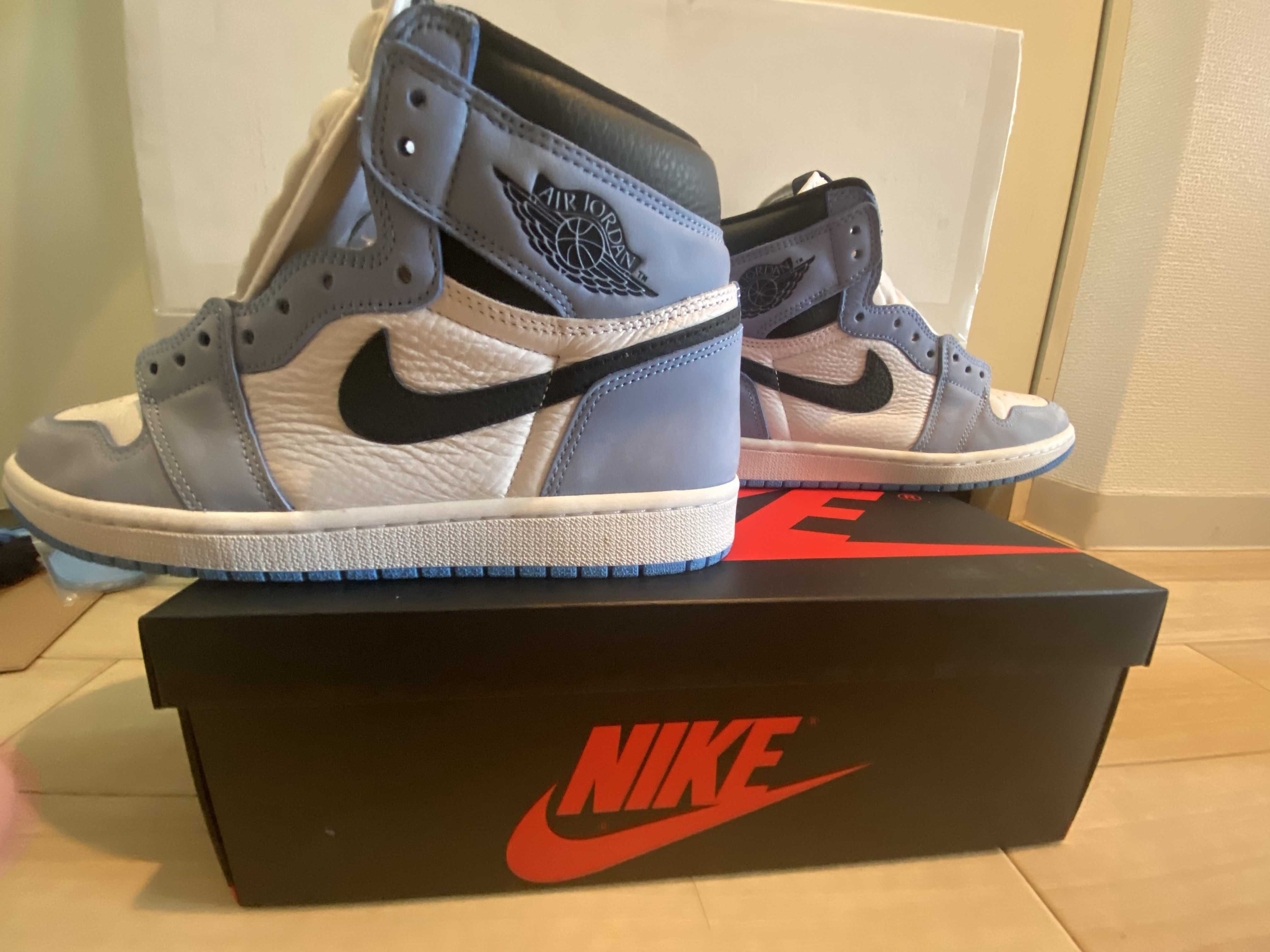 Nike Air Jordan 1 High OG "University Blue"