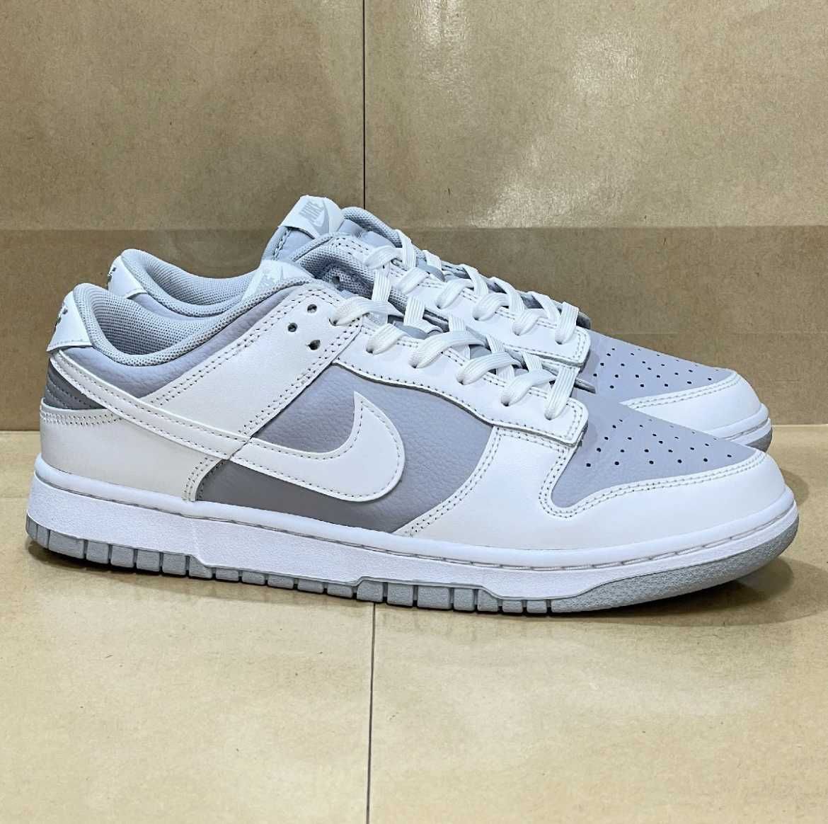 Nike Dunk Low "Grey and White"