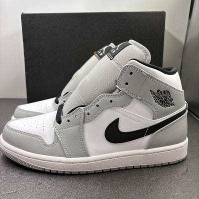 Nike Air Jordan 1 Mid "Light Smoke Grey/White/Black"