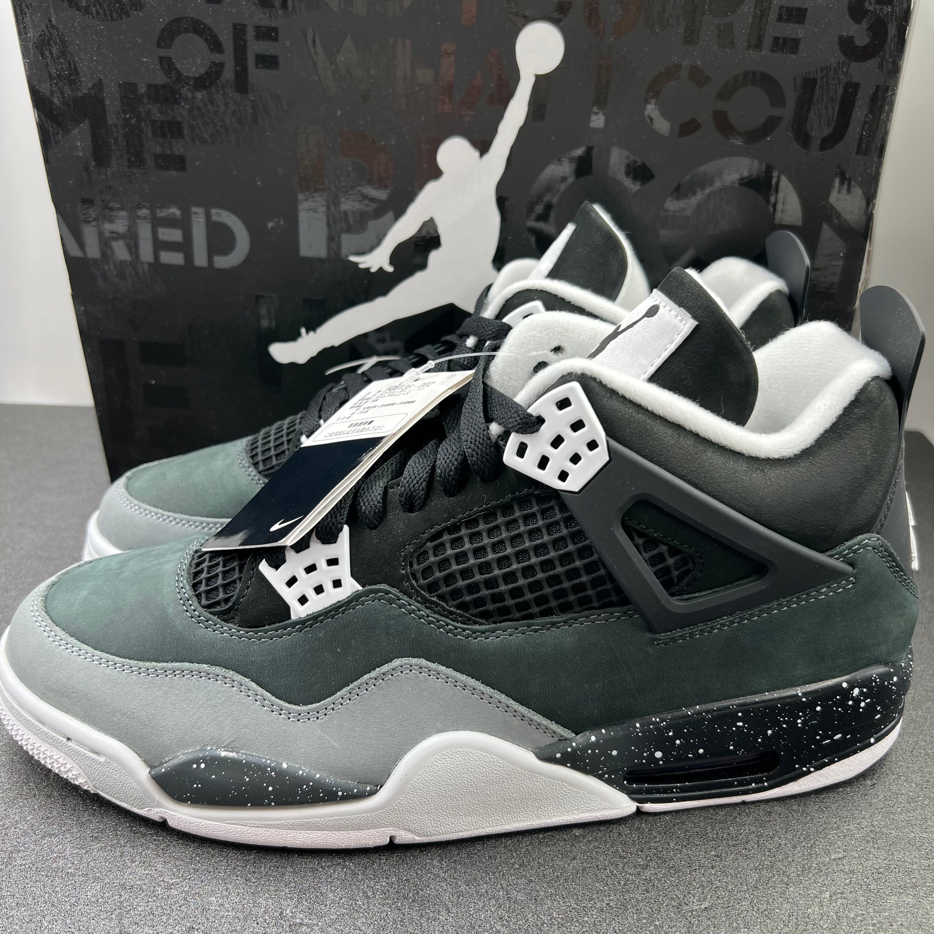 Nike Air Jordan 4 Retro "Fear"