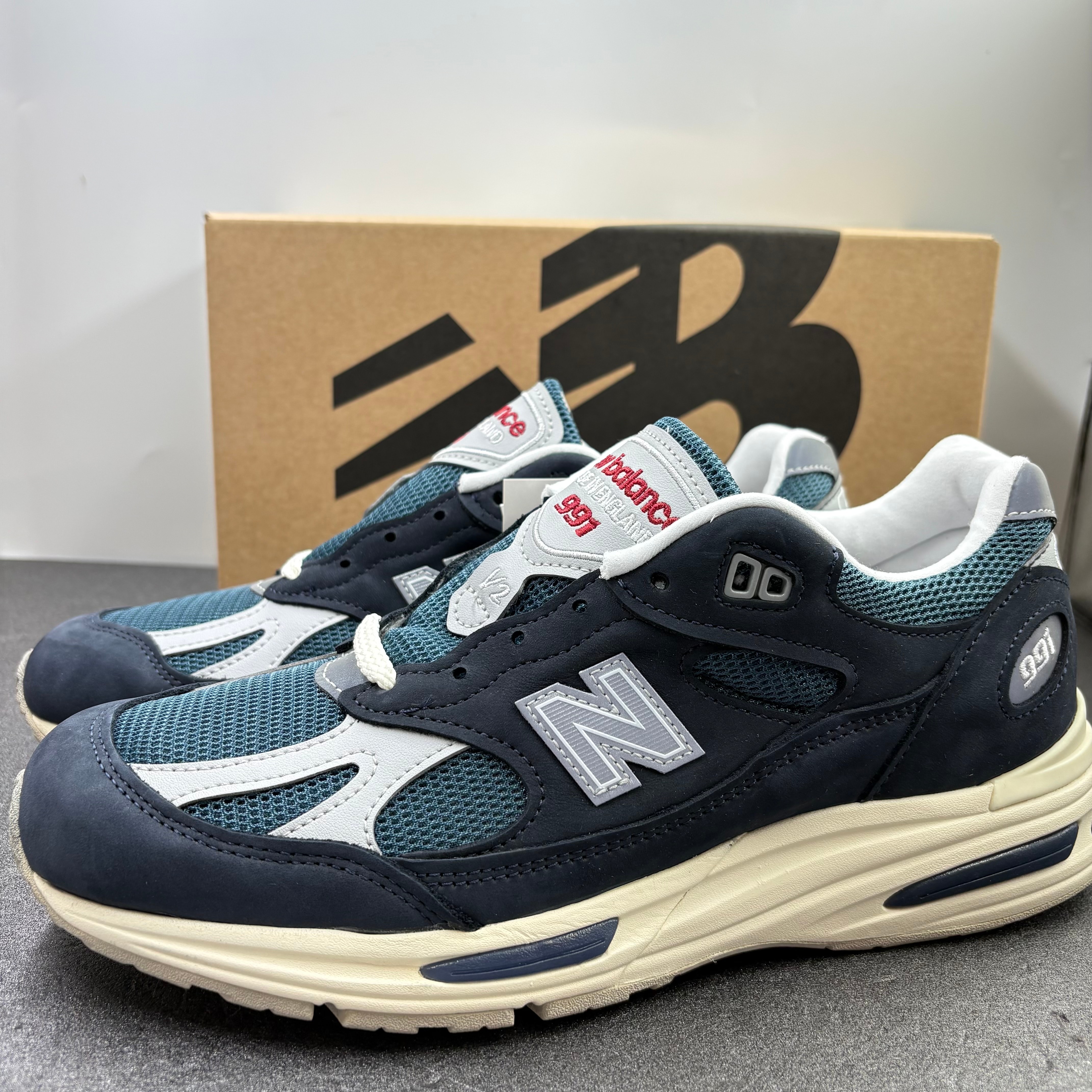 New Balance 991V2 "Vintage Sport"