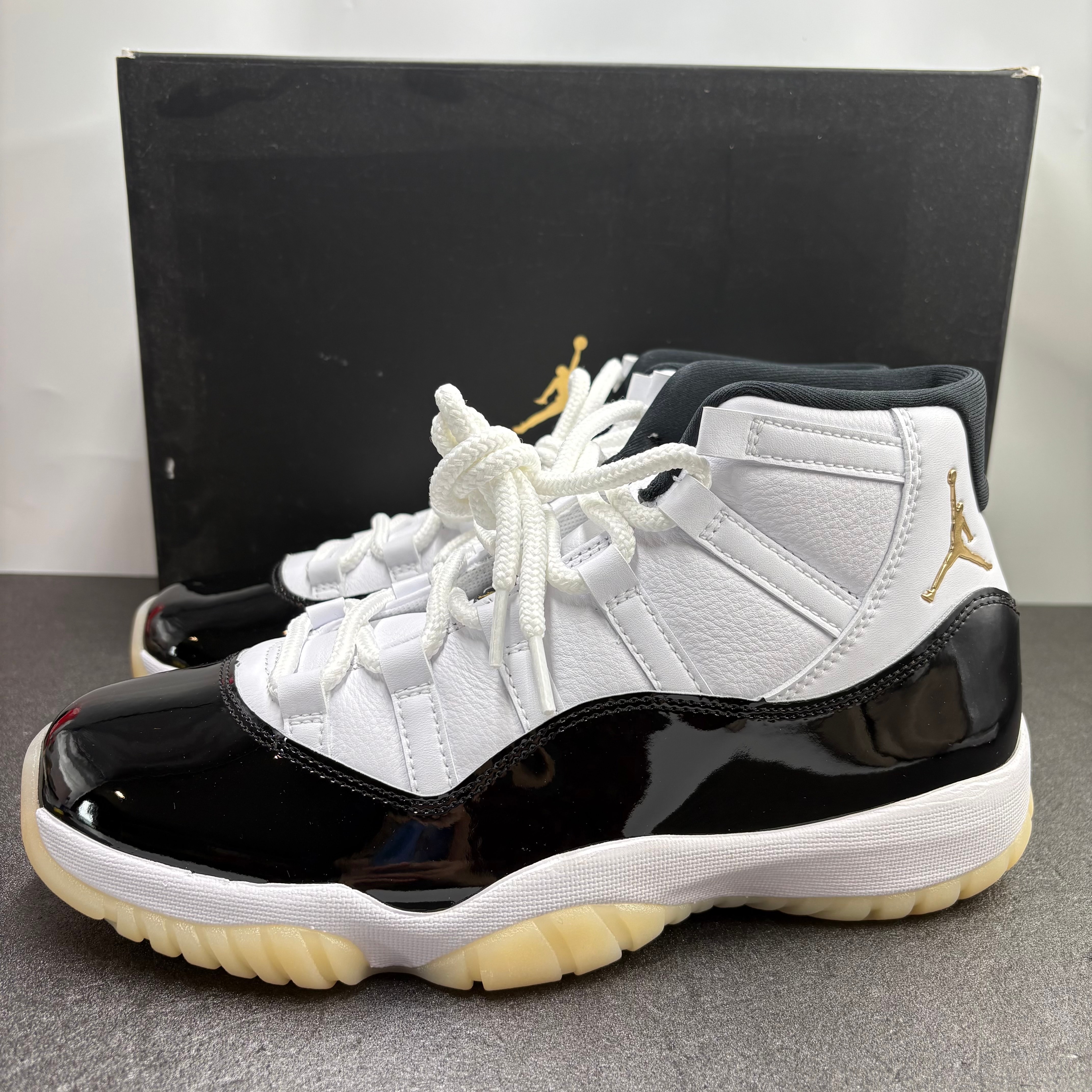 Nike Air Jordan 11 Retro "Gratitude"