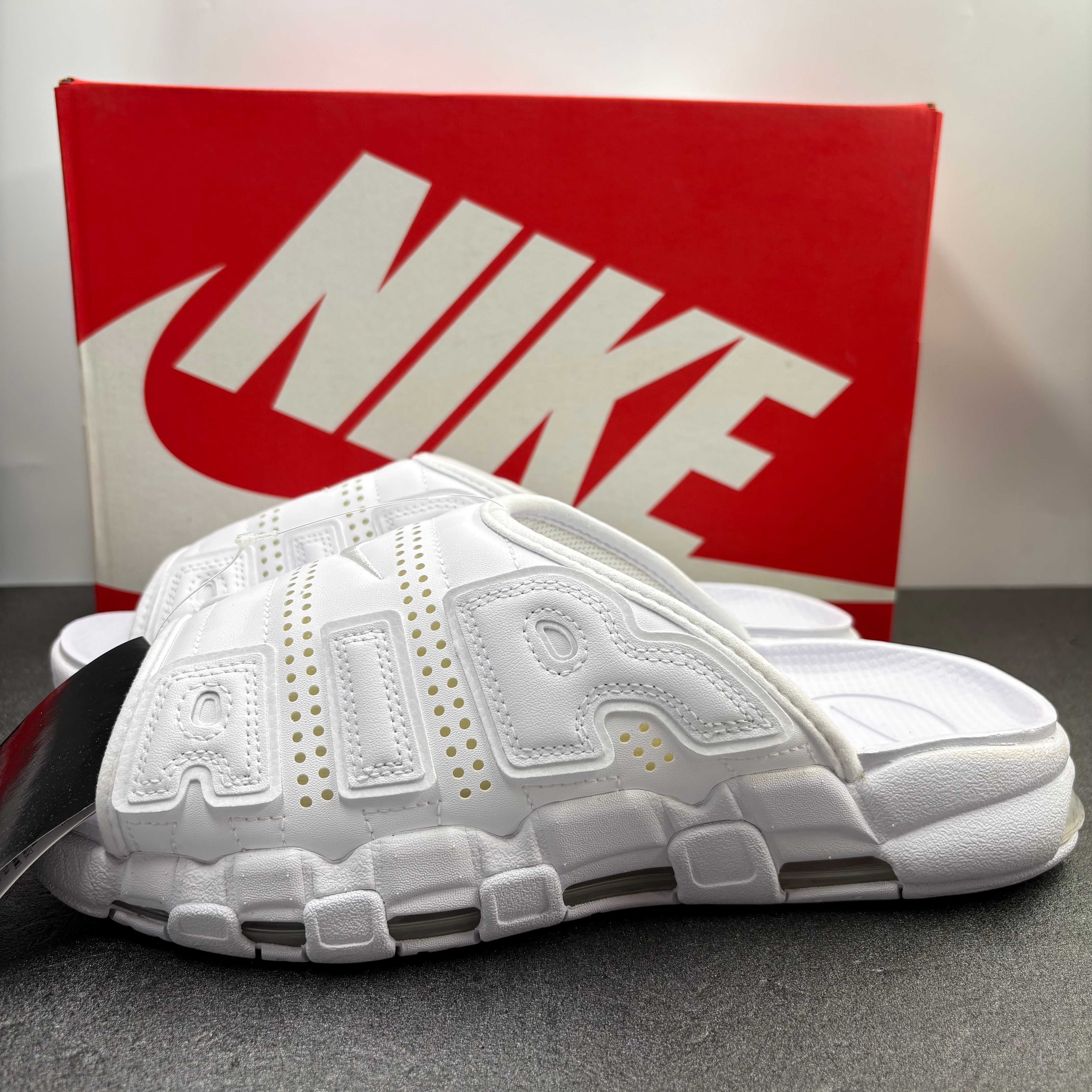 Nike Air More Uptempo Slide "Triple White" (FD9883-101/FD9884-101)