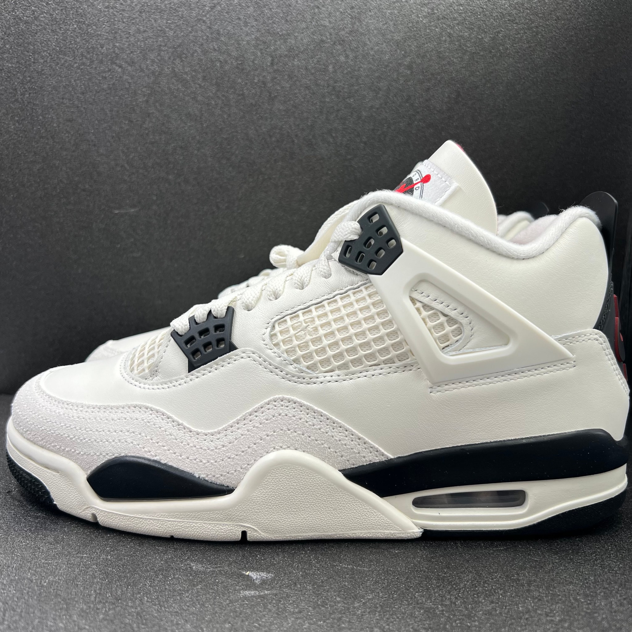 Nike Air Jordan 4 "Flight Club"
