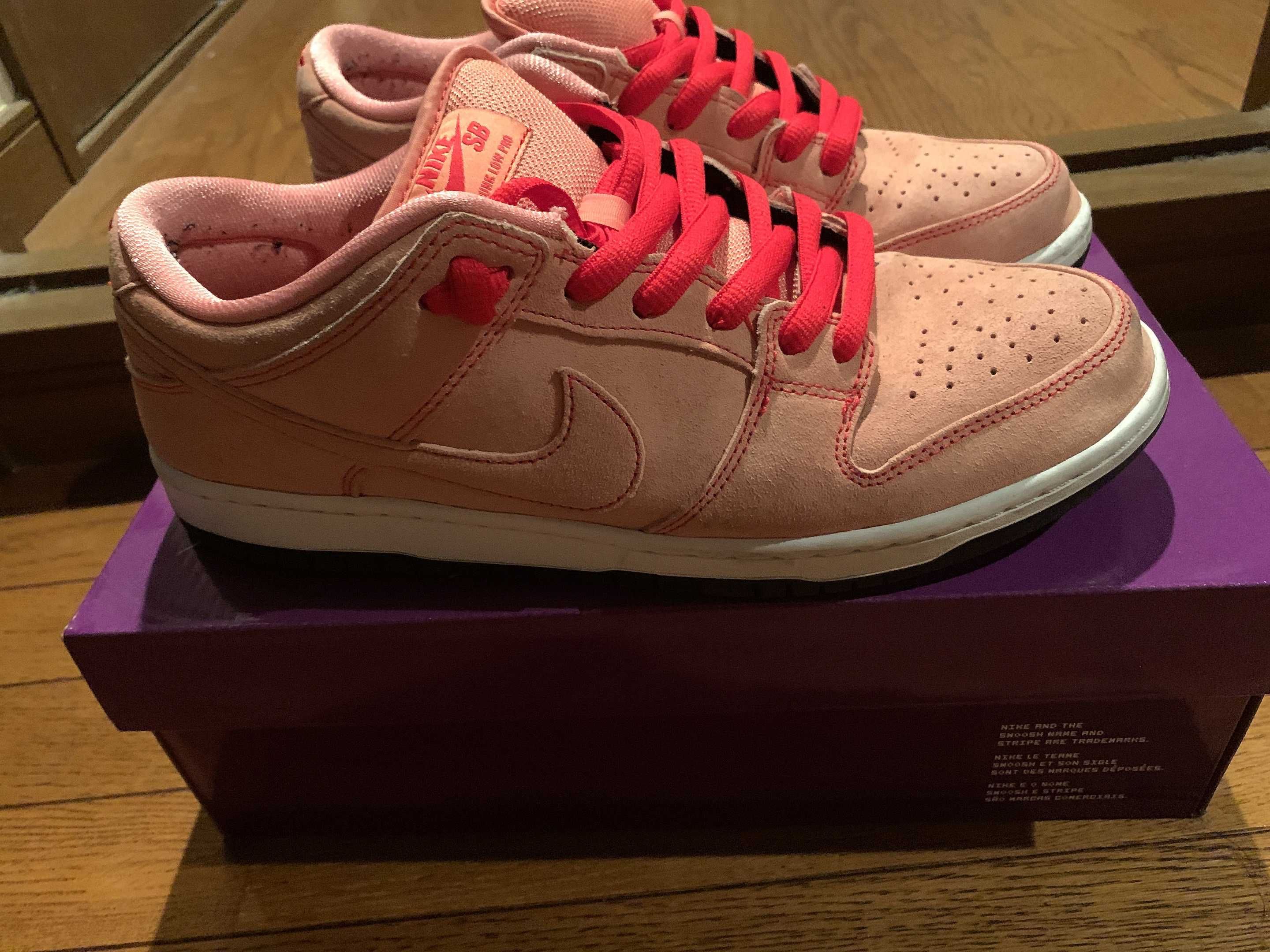 Nike SB Dunk Low "Pink Pig"