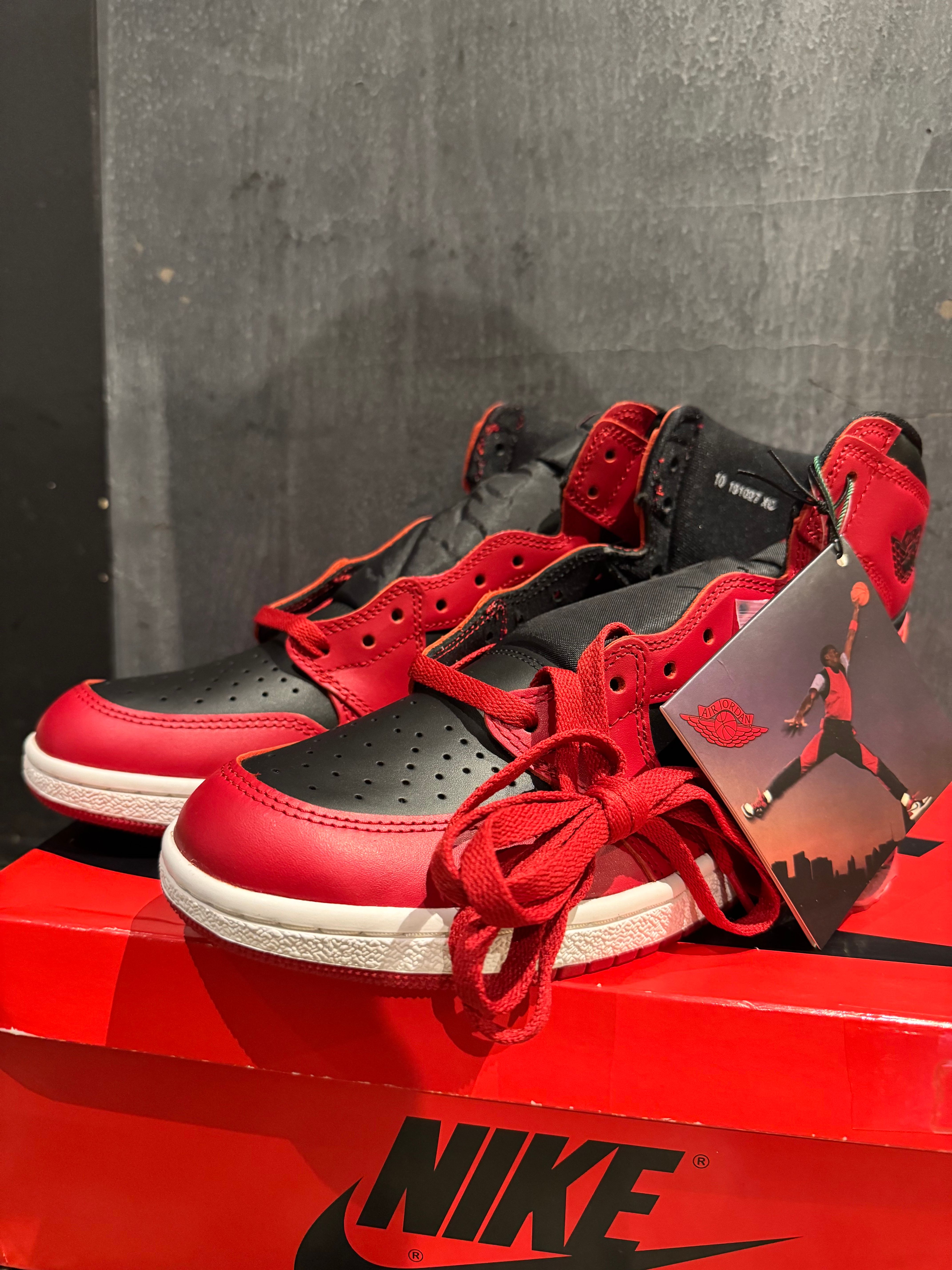 Nike Air Jordan 1 High ’85 "Varsity Red"