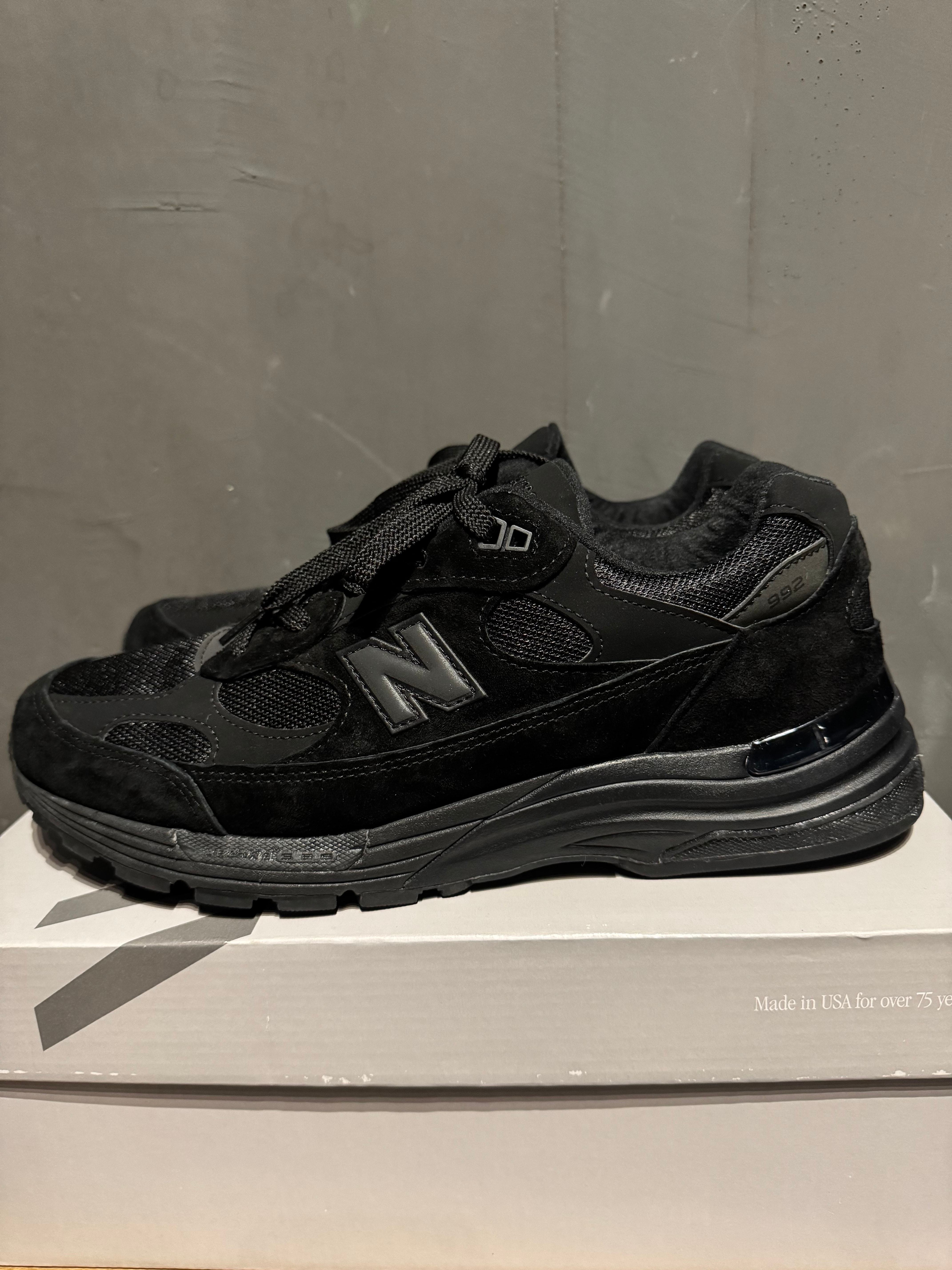 New Balance 992 "Triple Black" (2025)