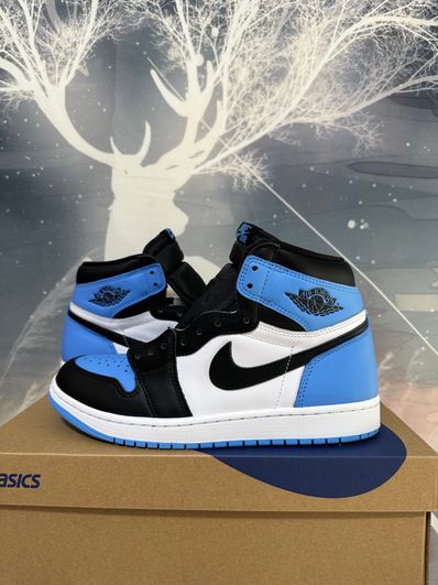 Nike Air Jordan 1 Retro High OG "University Blue/UNC Toe"