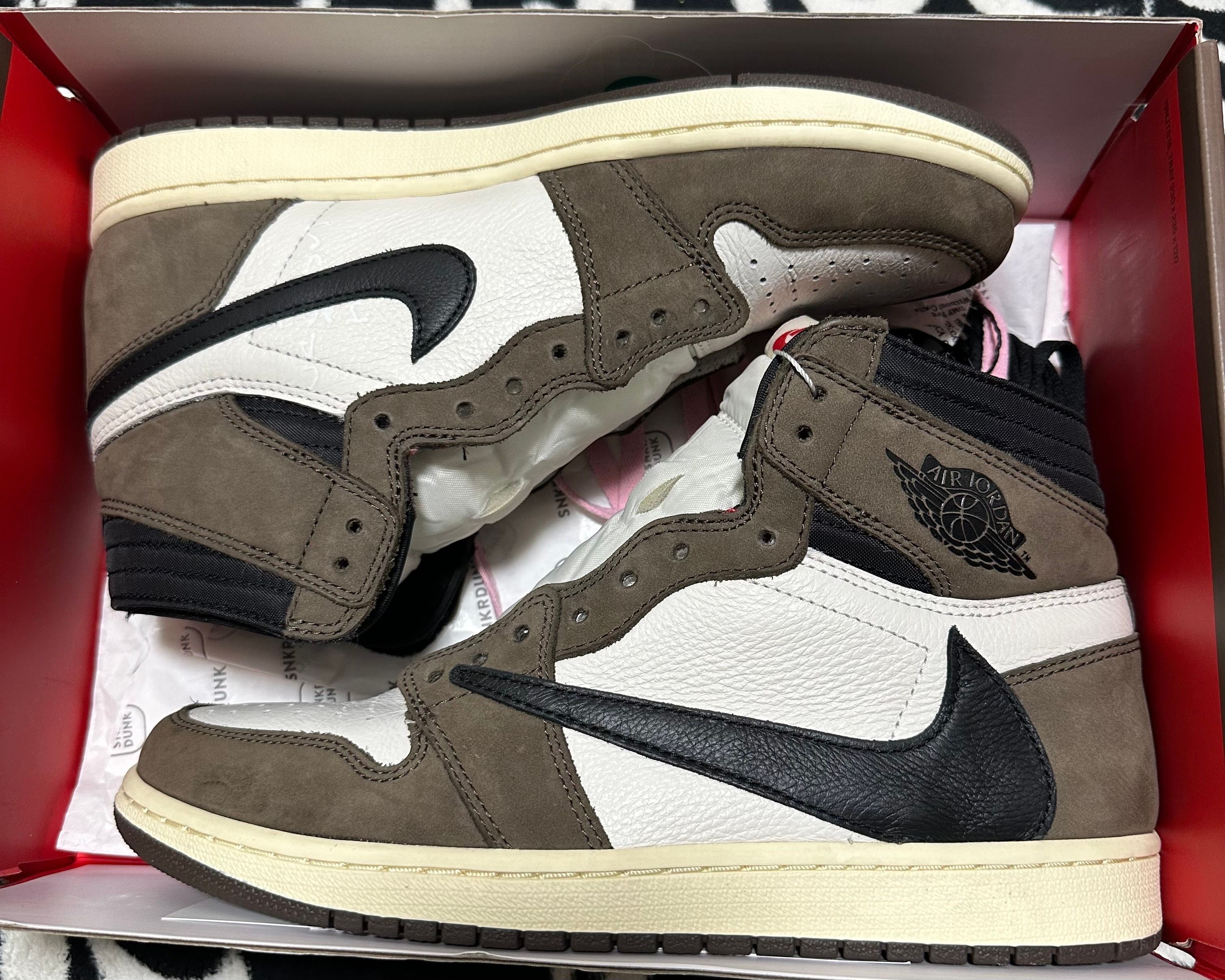 Travis Scott × Nike Air Jordan 1 Retro High OG TS SP "Sail/Dark Mocha"
