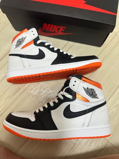 Nike Air Jordan 1 Retro High OG "Electro Orange"