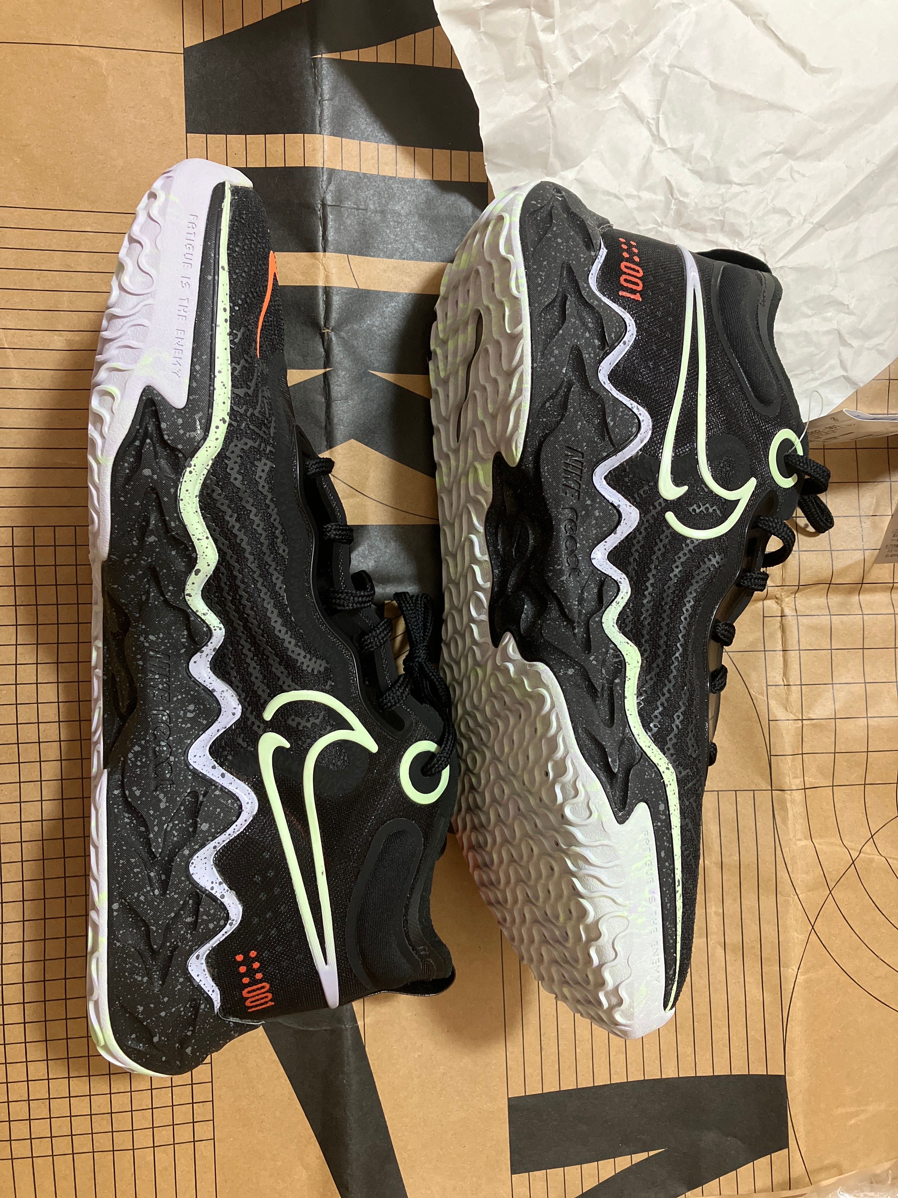 NIKE AIR ZOOM GT RUN "BLACK"